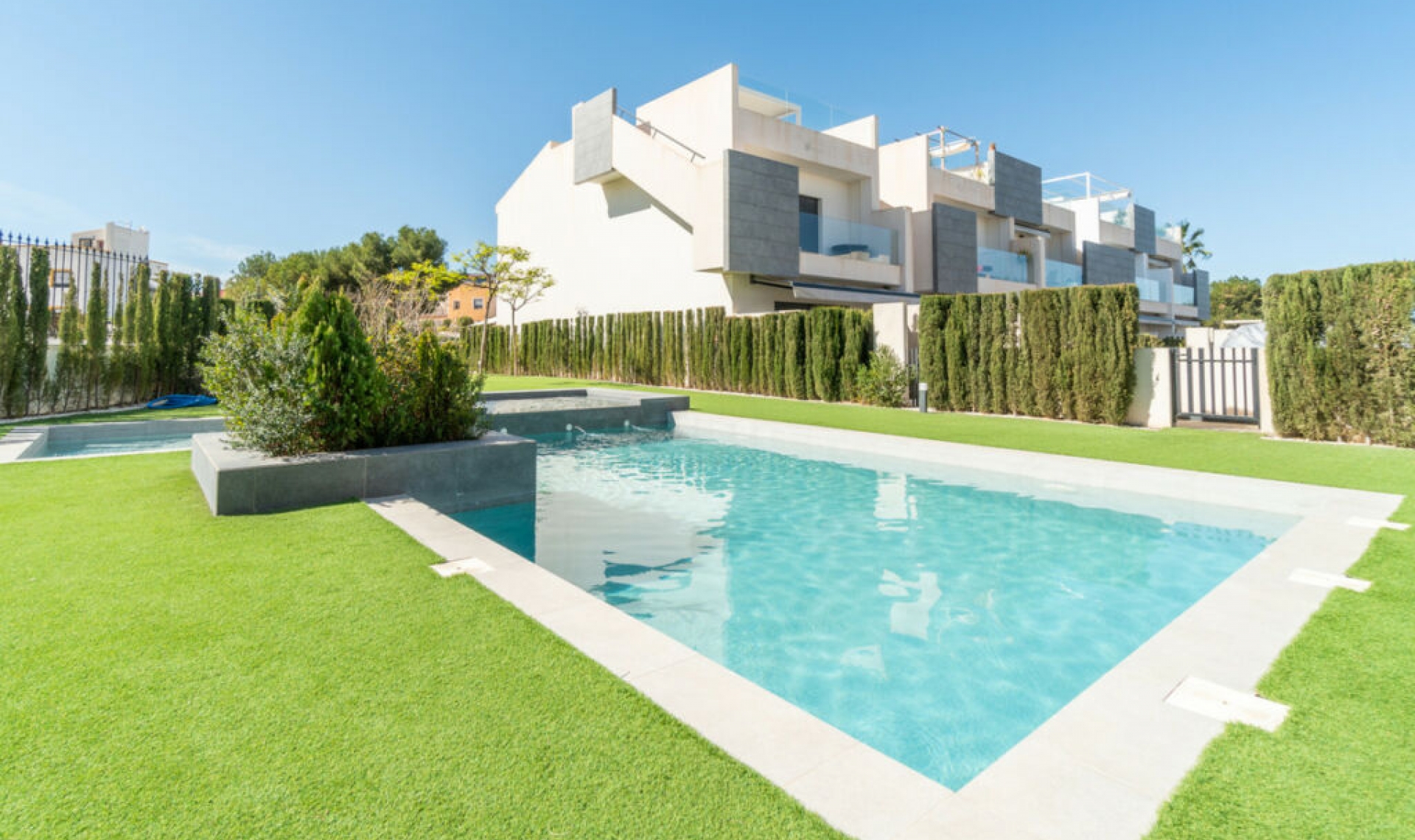 Resale - Apartment -
Los Balcones