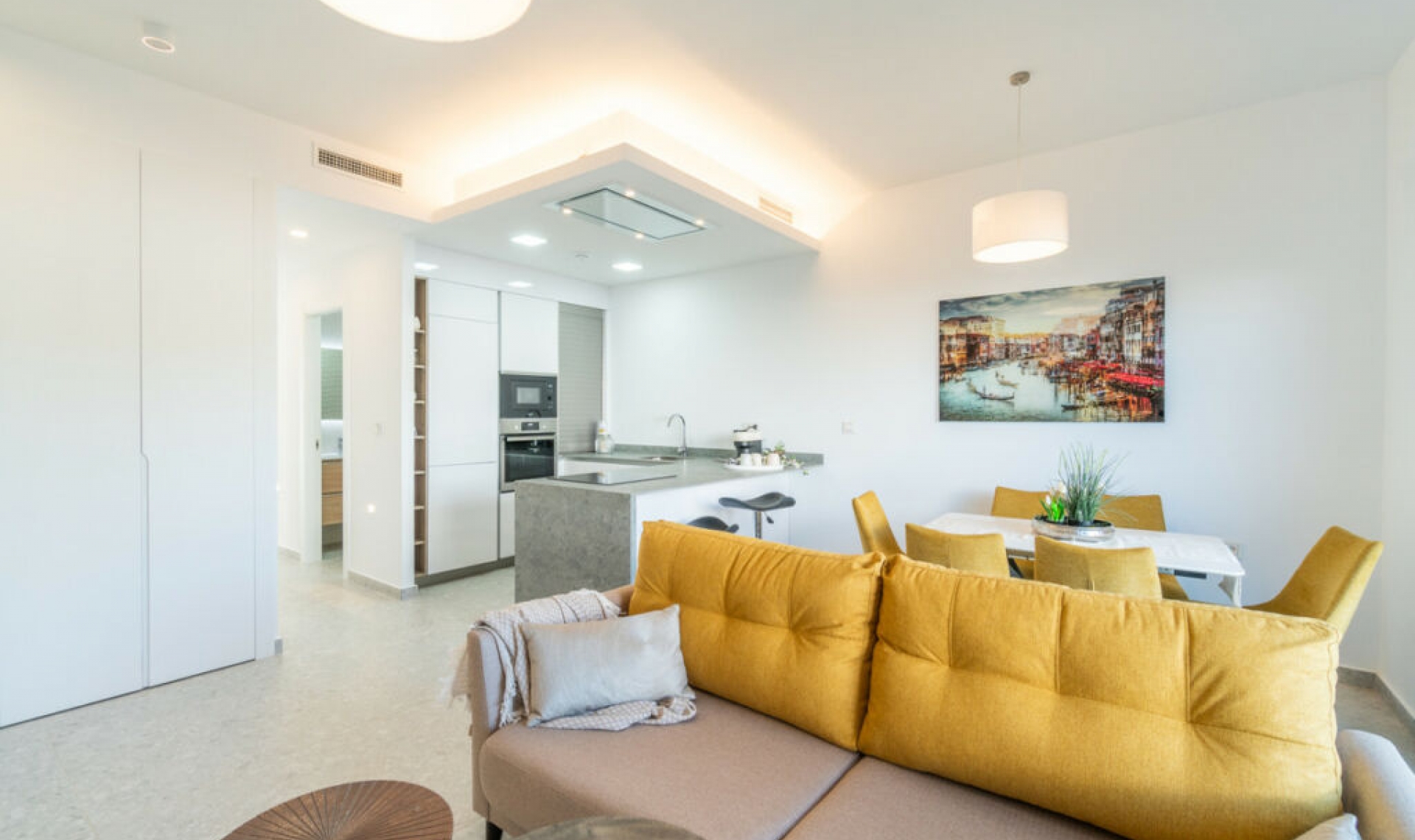 Resale - Apartment -
Los Balcones