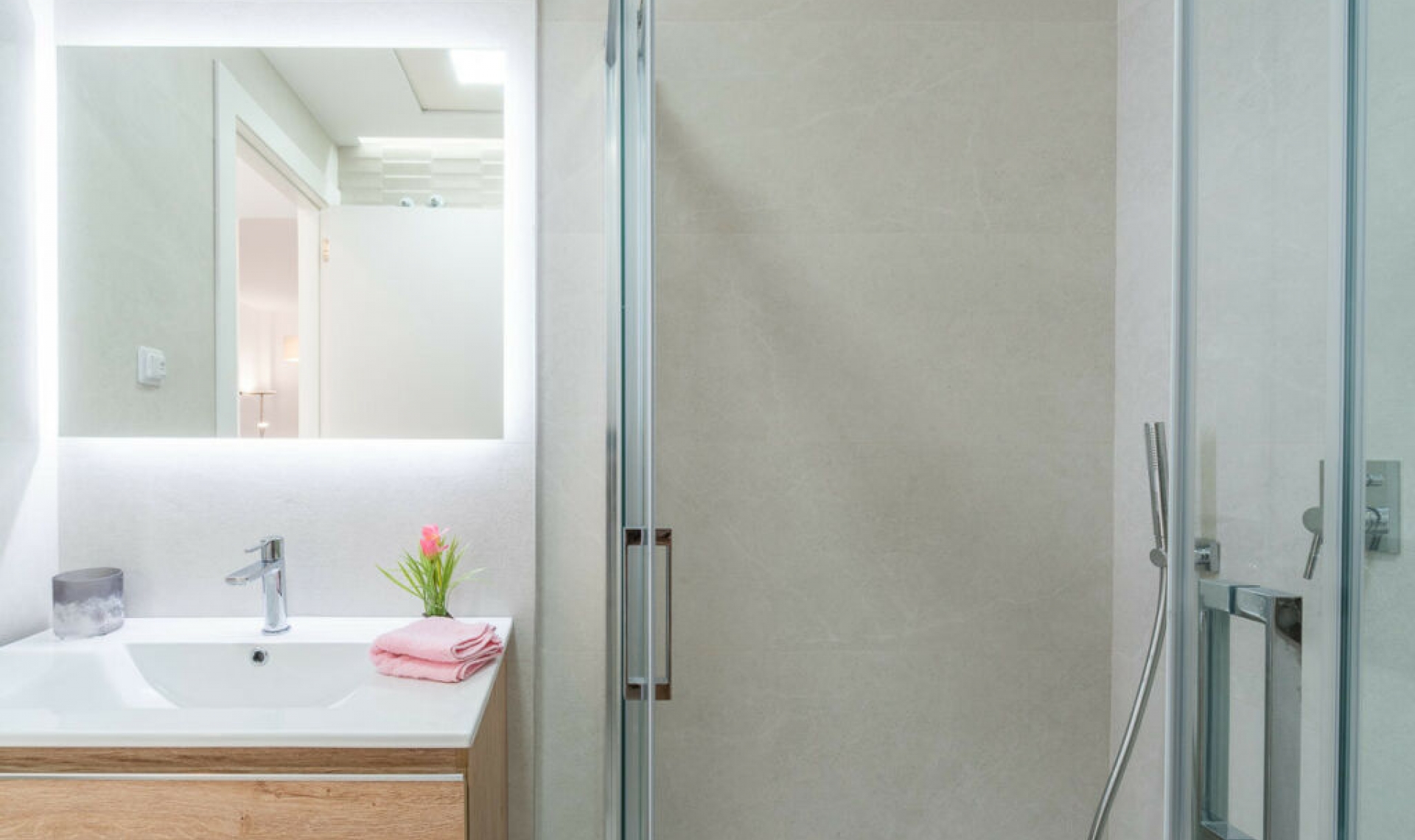 Resale - Apartment -
Los Balcones