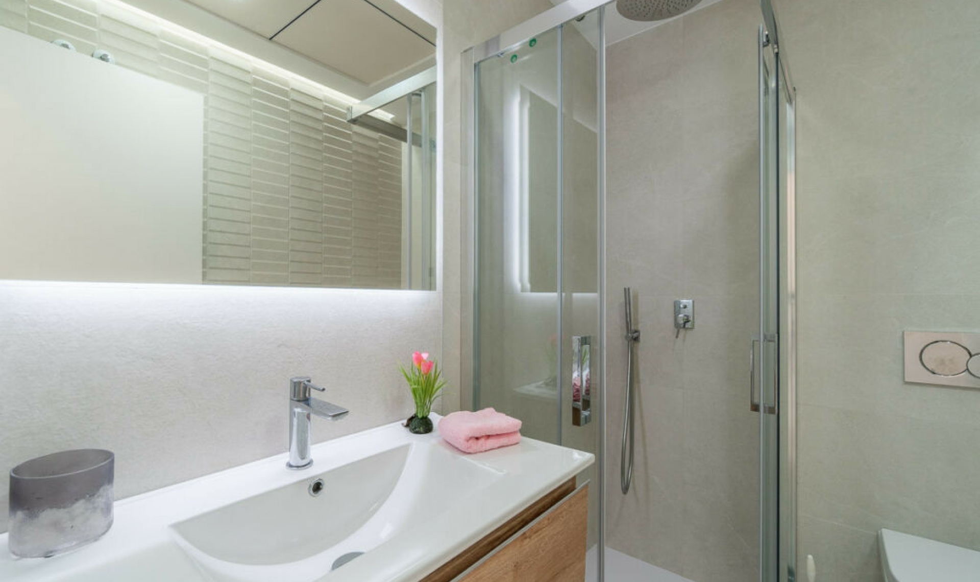 Resale - Apartment -
Los Balcones