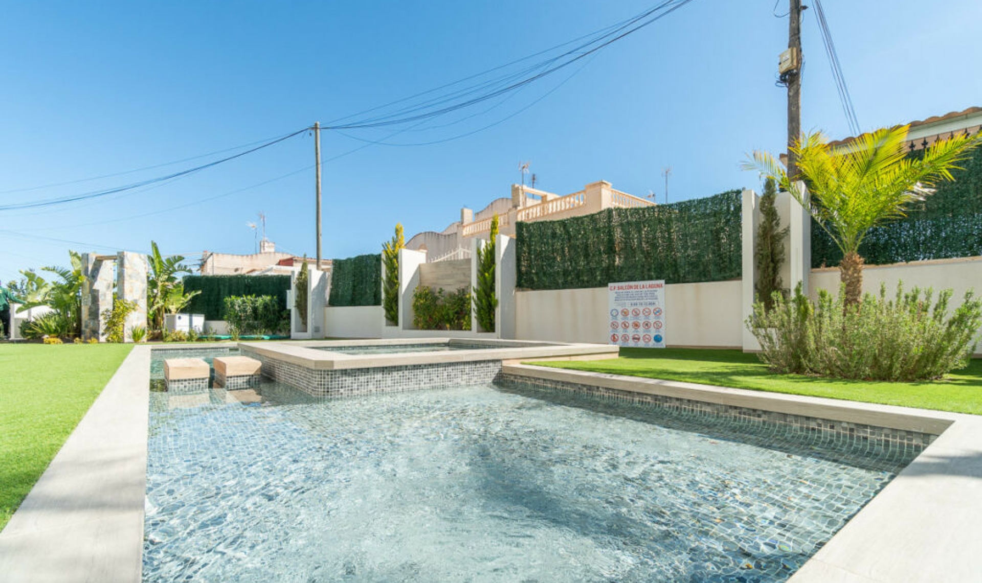 Resale - Apartment -
Los Balcones