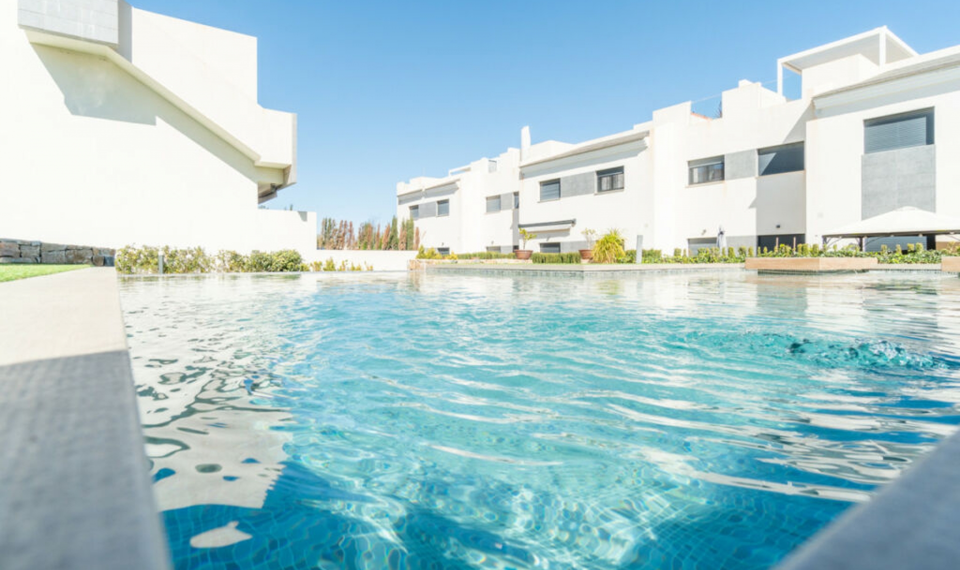 Resale - Apartment -
Los Balcones