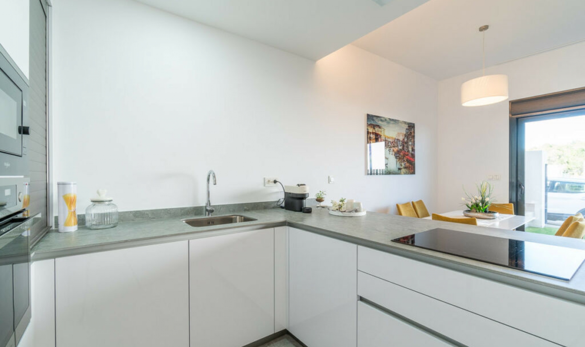 Resale - Apartment -
Los Balcones