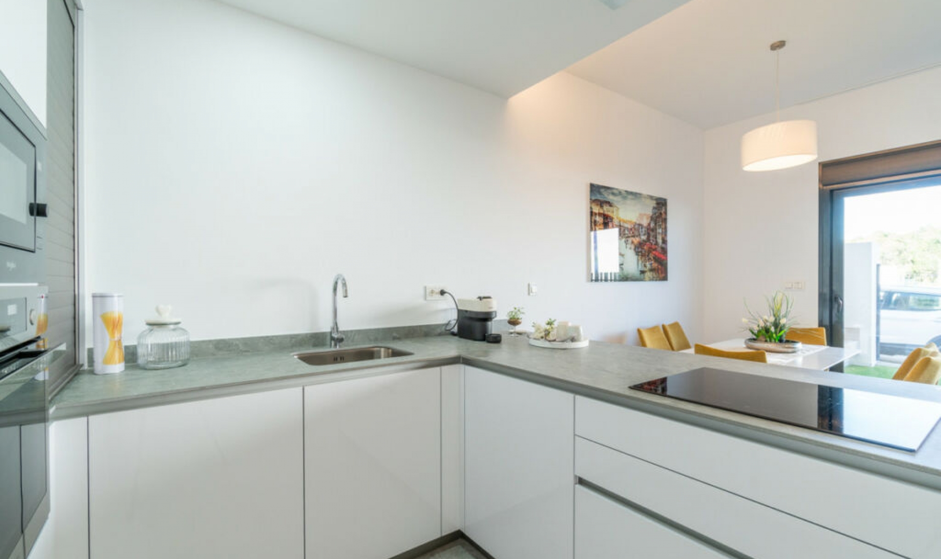 Resale - Apartment -
Los Balcones