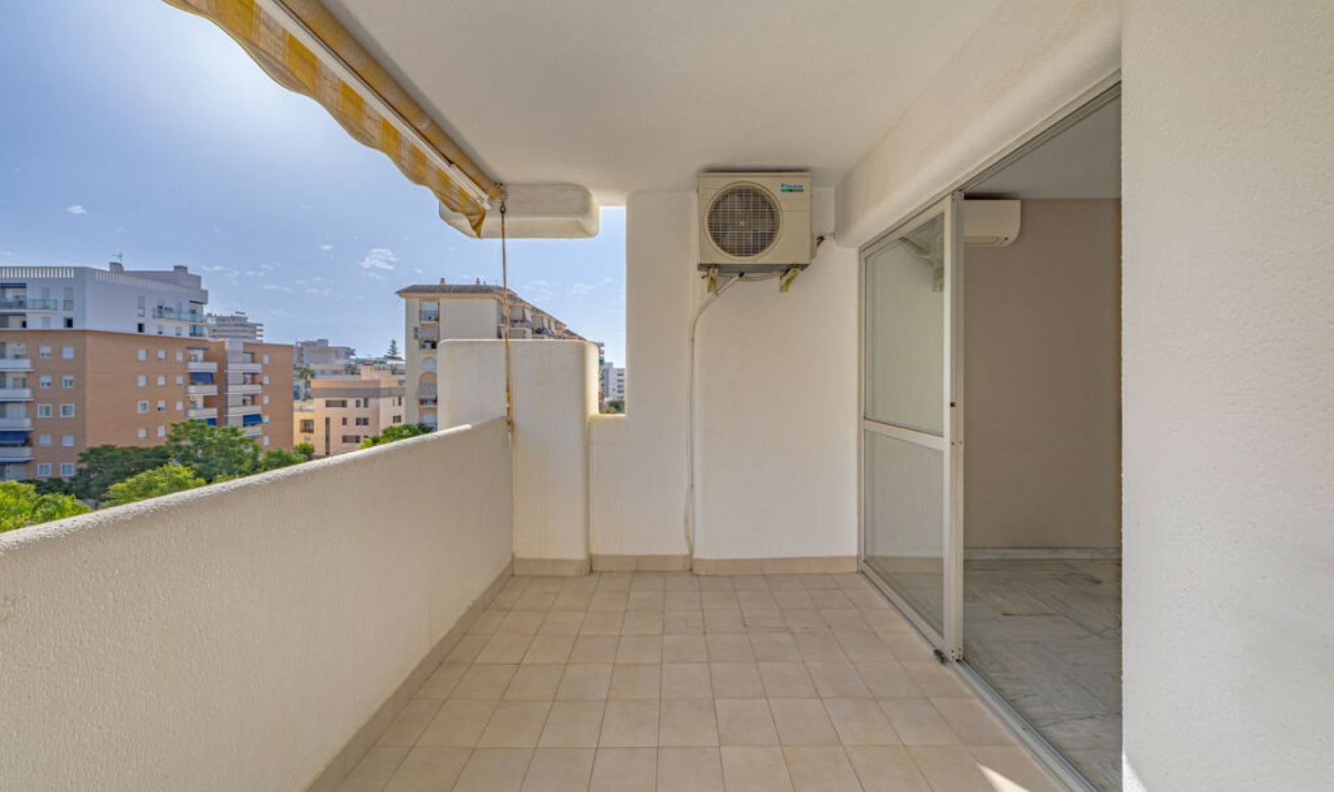 Resale - Apartment -
Los Boliches