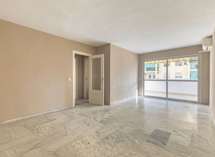 Resale - Apartment -
Los Boliches