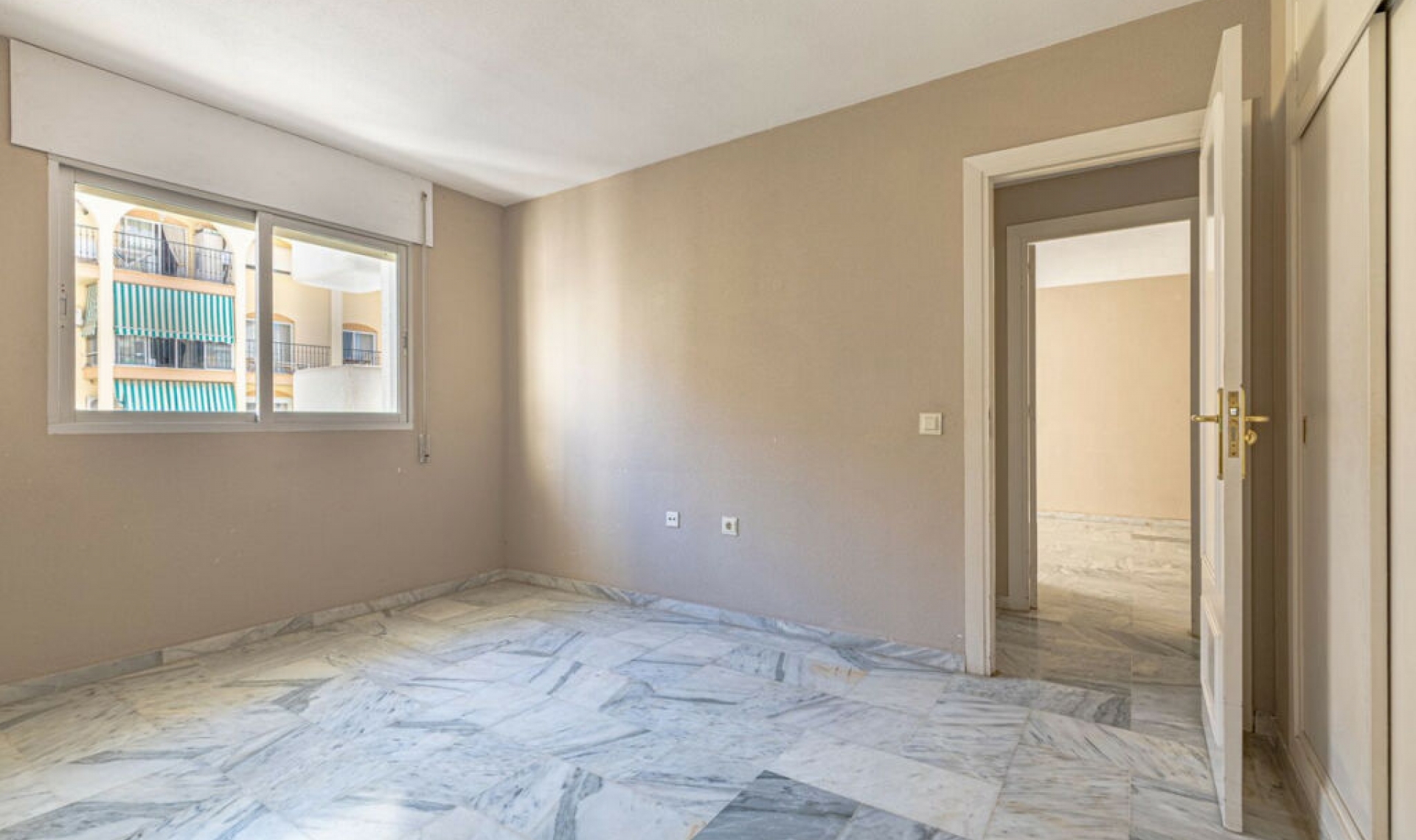 Resale - Apartment -
Los Boliches