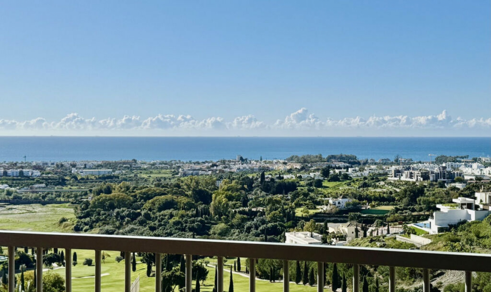 Resale - Apartment -
Los Flamingos