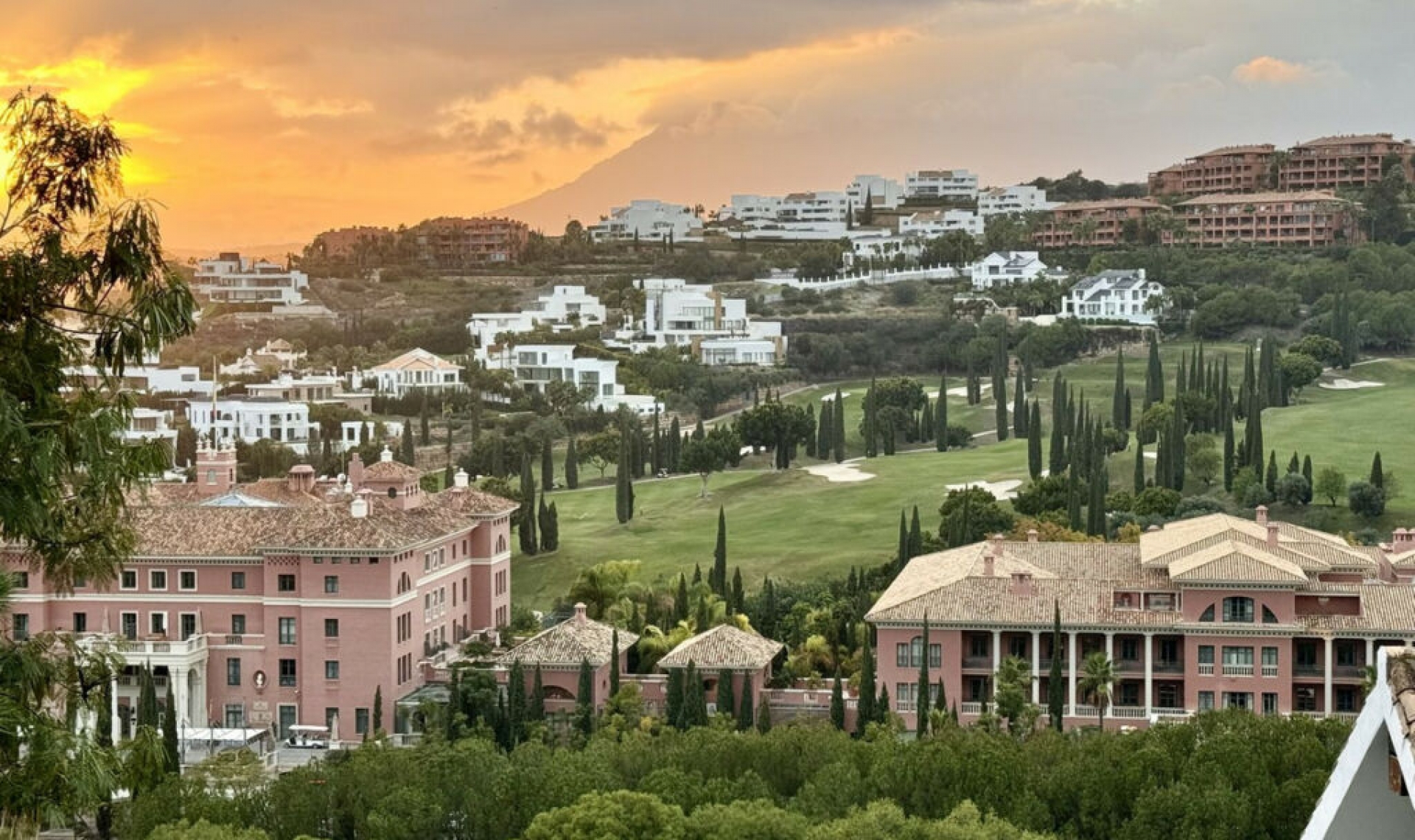 Resale - Apartment -
Los Flamingos