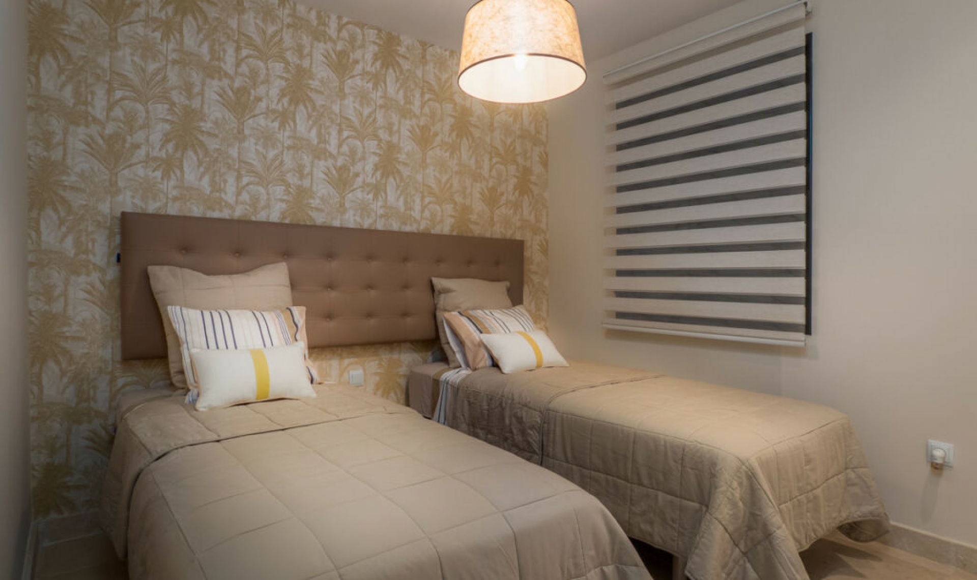 Resale - Apartment -
Los Flamingos