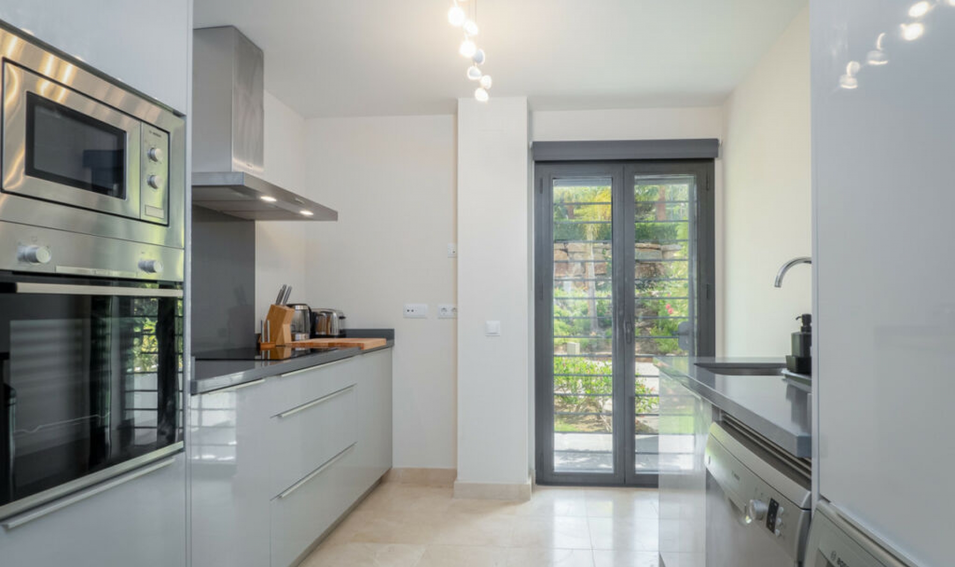 Resale - Apartment -
Los Flamingos