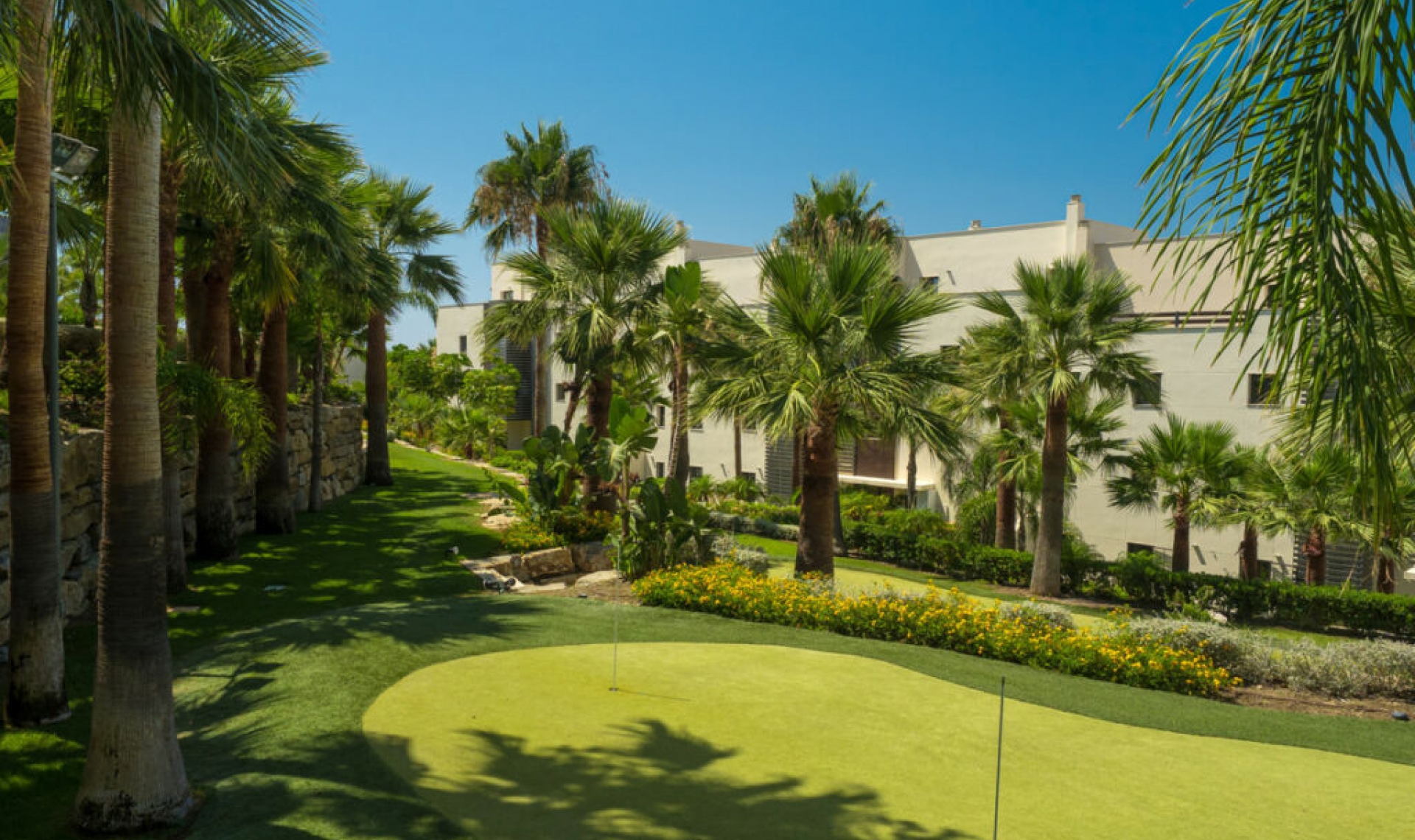 Resale - Apartment -
Los Flamingos