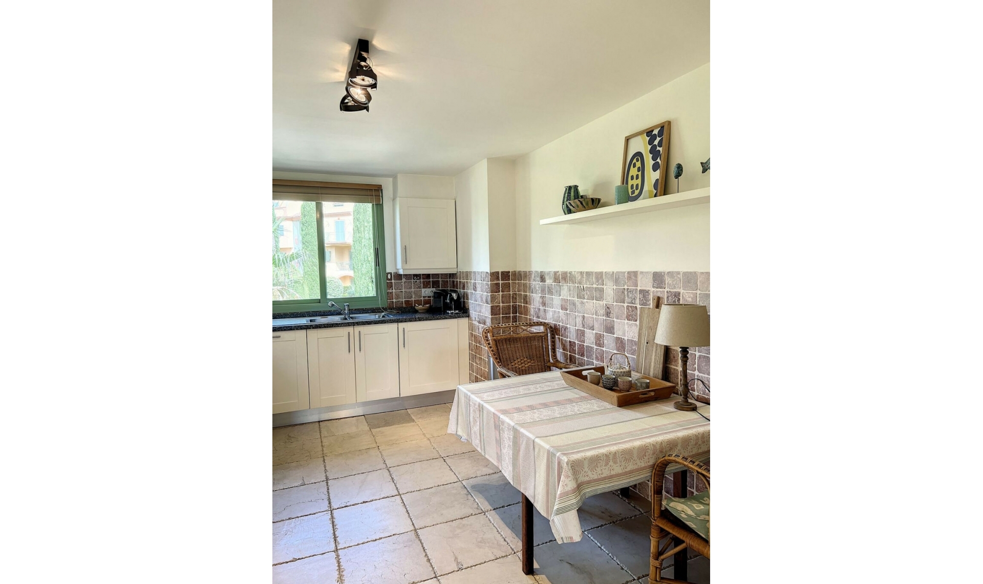 Resale - Apartment -
Los Flamingos