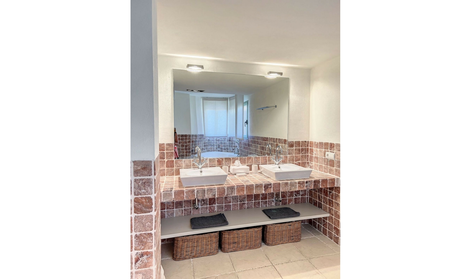 Resale - Apartment -
Los Flamingos