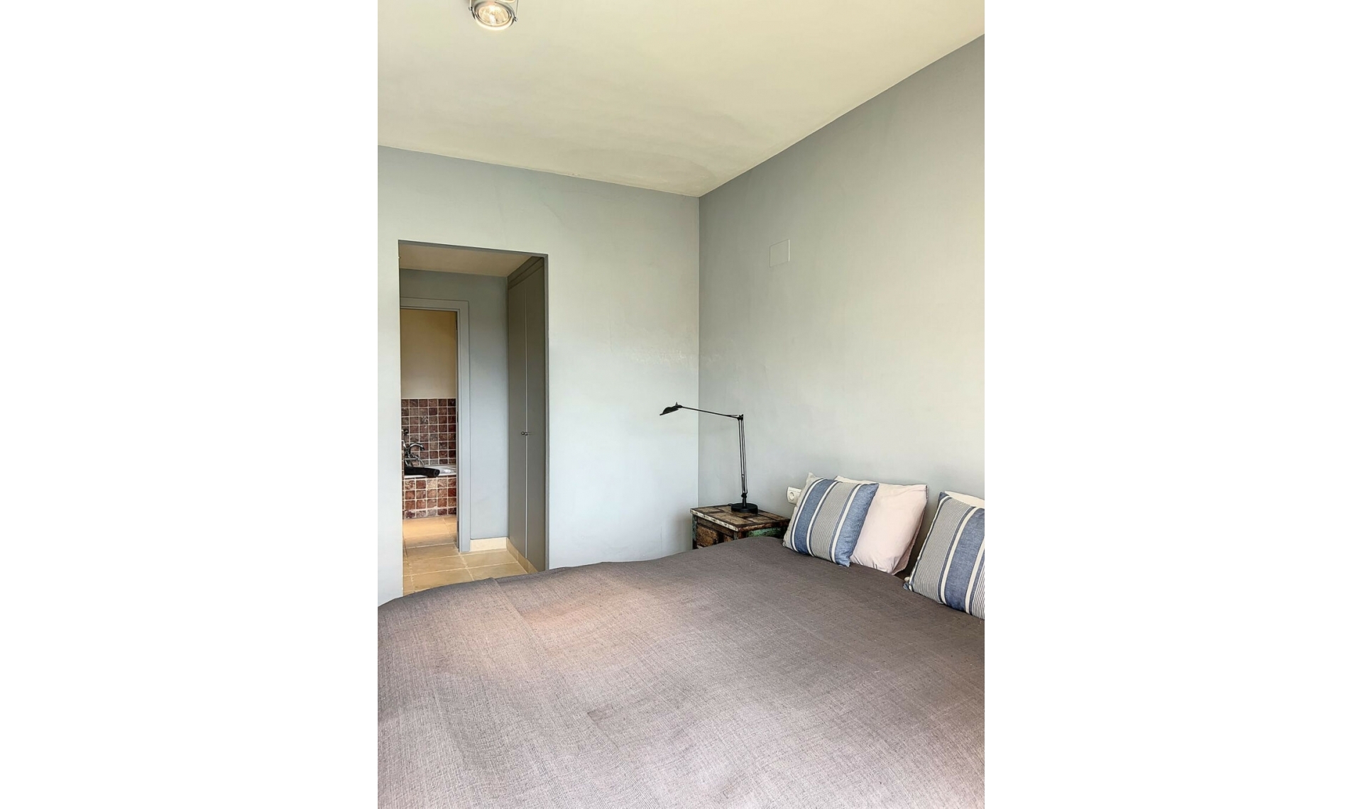 Resale - Apartment -
Los Flamingos