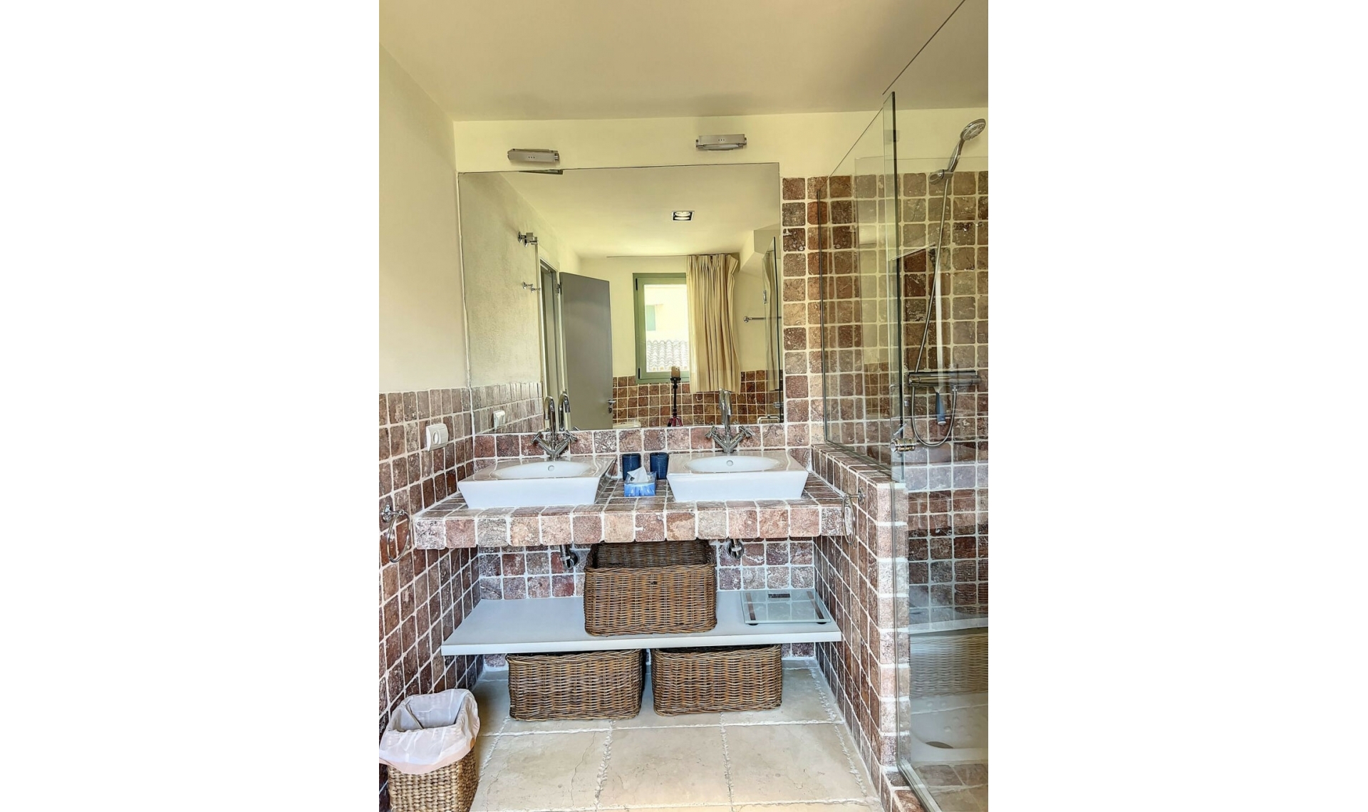 Resale - Apartment -
Los Flamingos