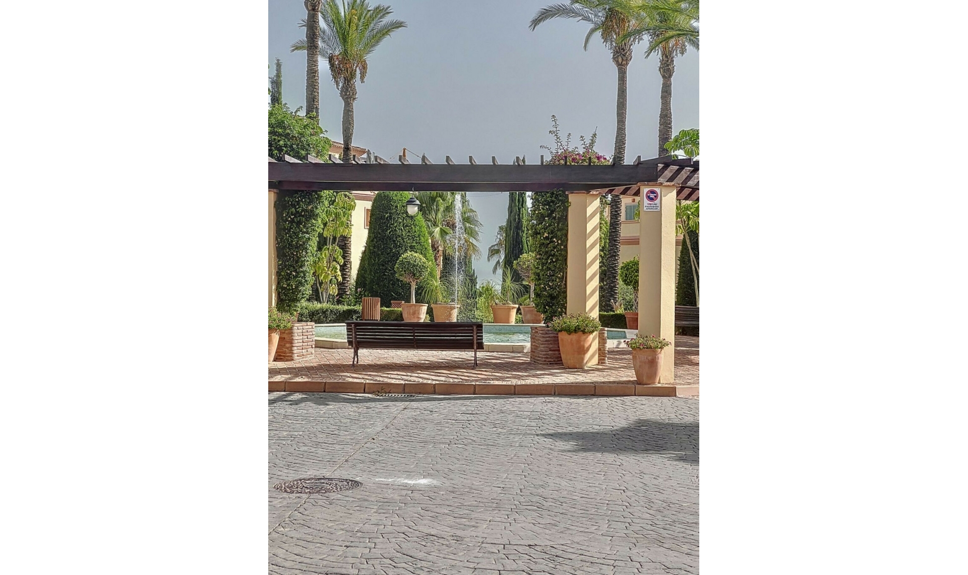 Resale - Apartment -
Los Flamingos