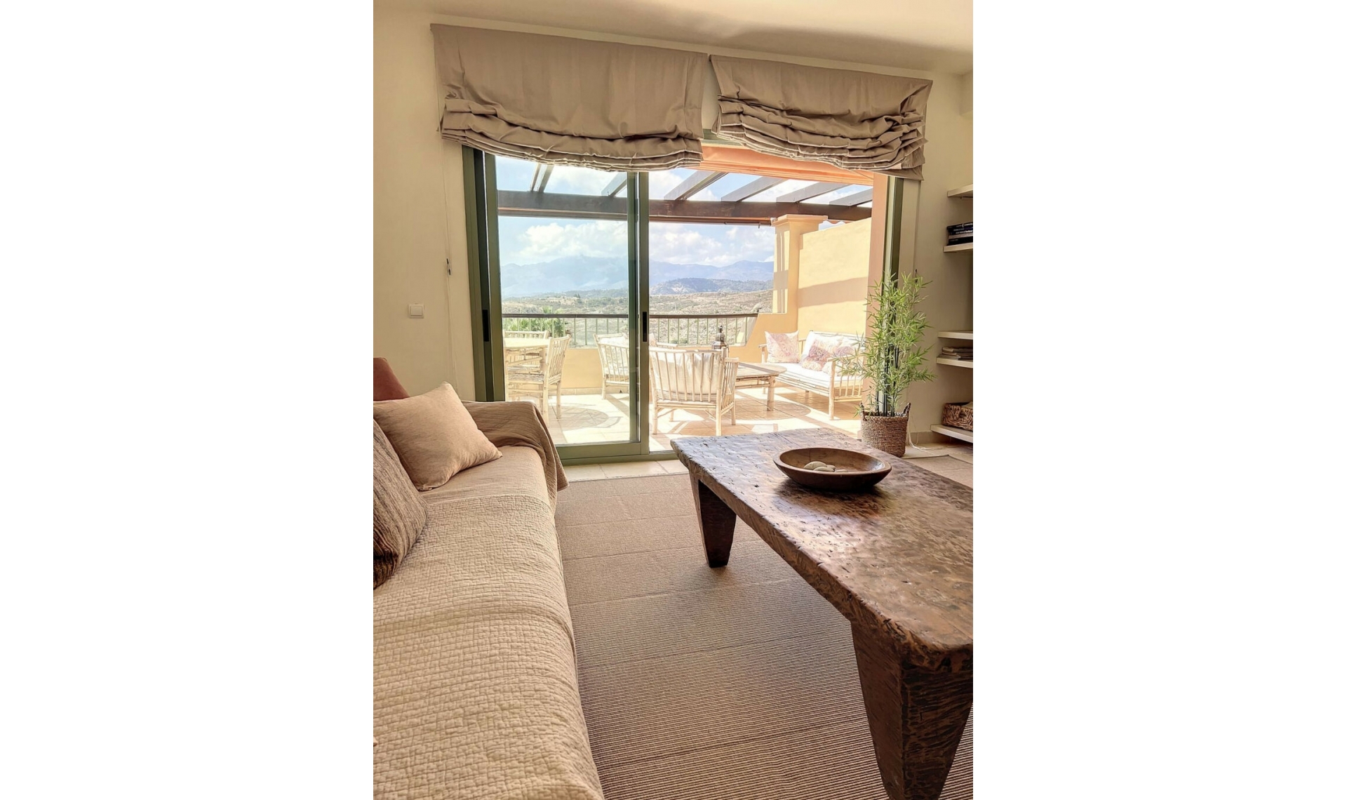 Resale - Apartment -
Los Flamingos