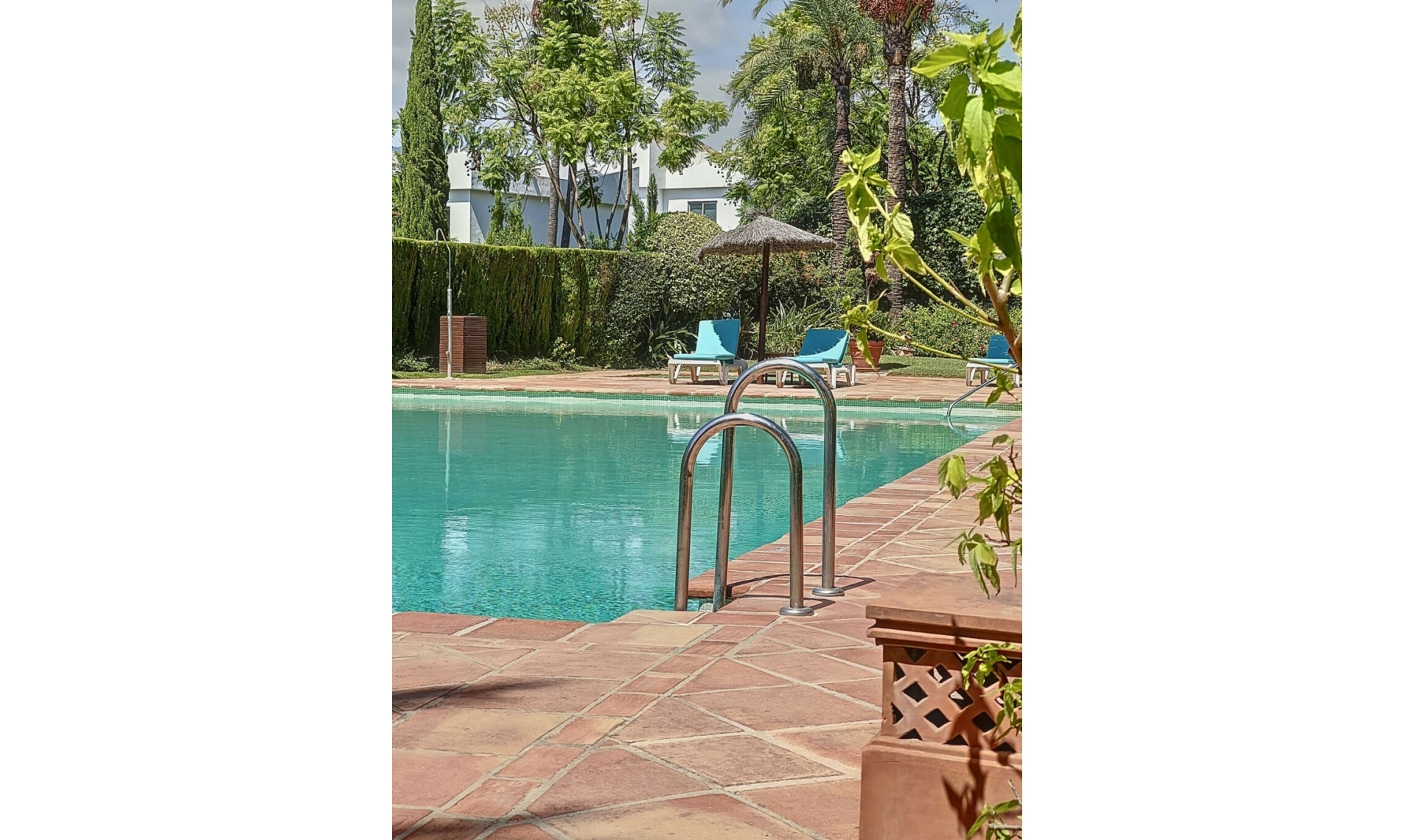 Resale - Apartment -
Los Flamingos