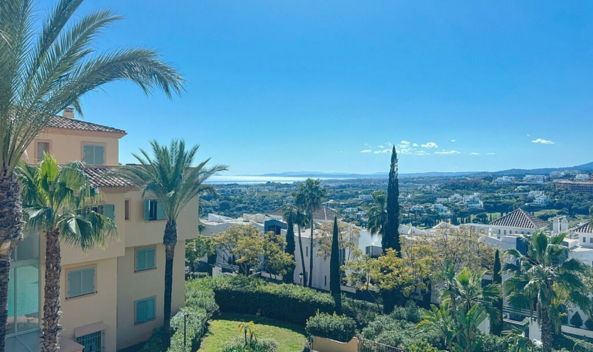 Resale - Apartment -
Los Flamingos