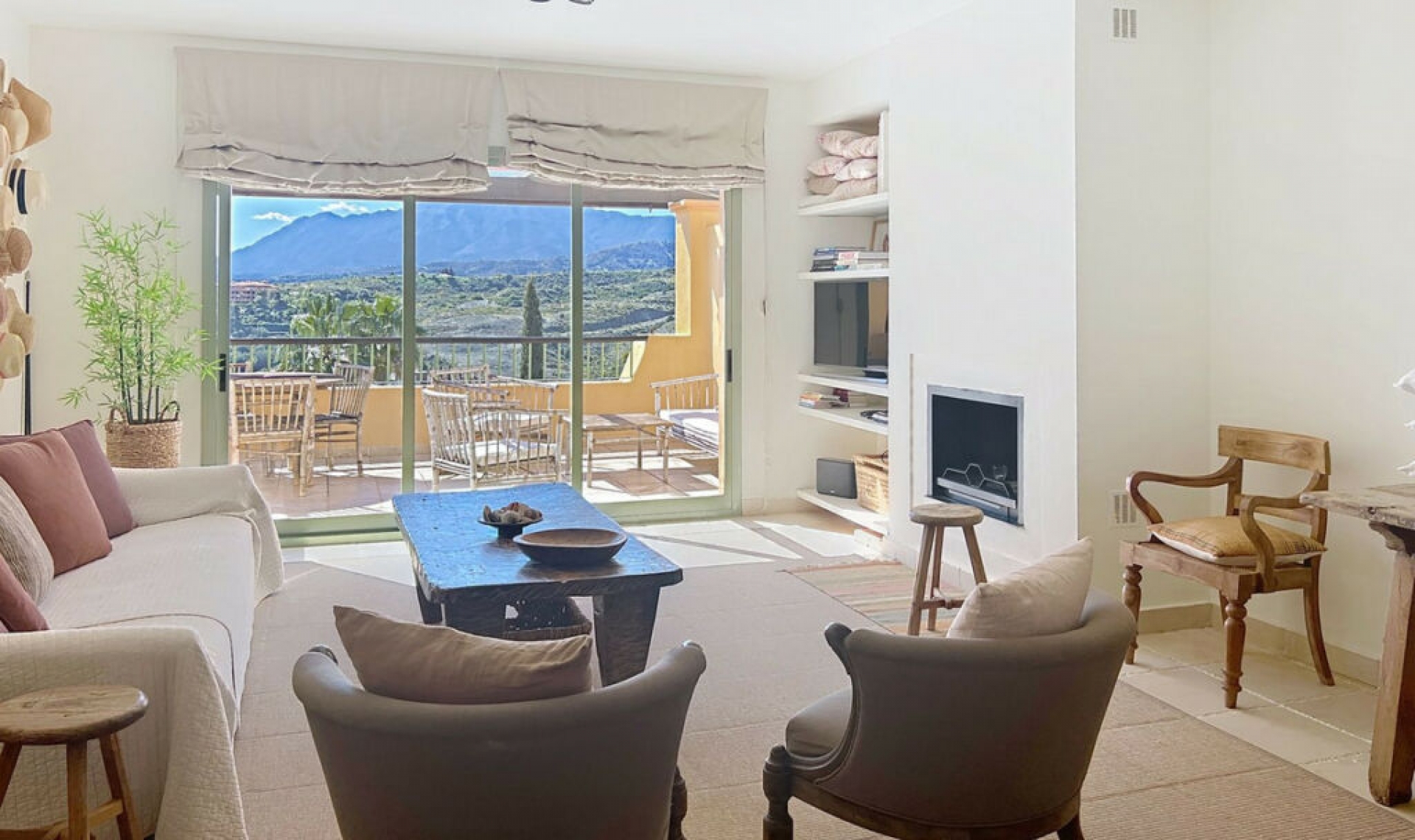 Resale - Apartment -
Los Flamingos