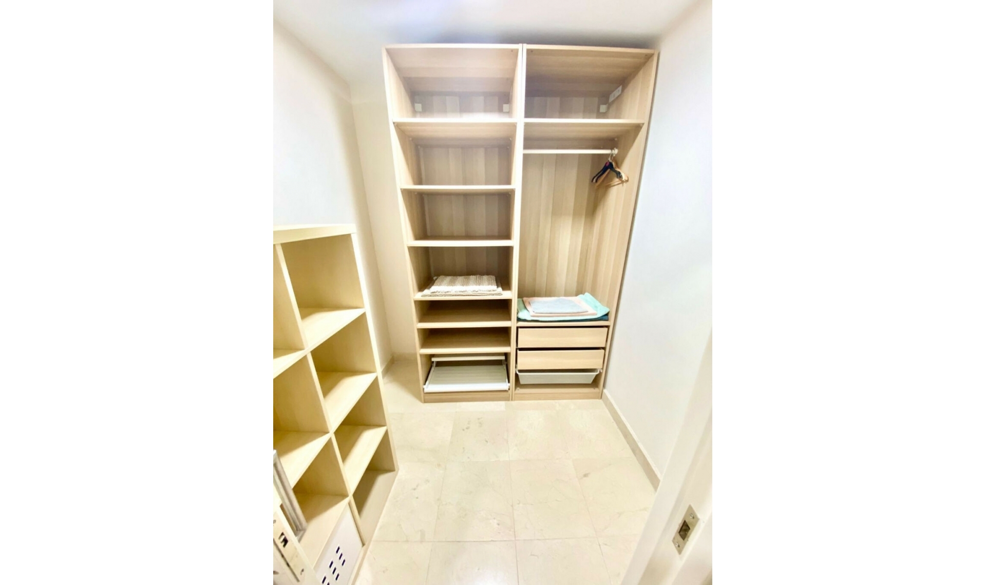 Resale - Apartment -
Los Flamingos