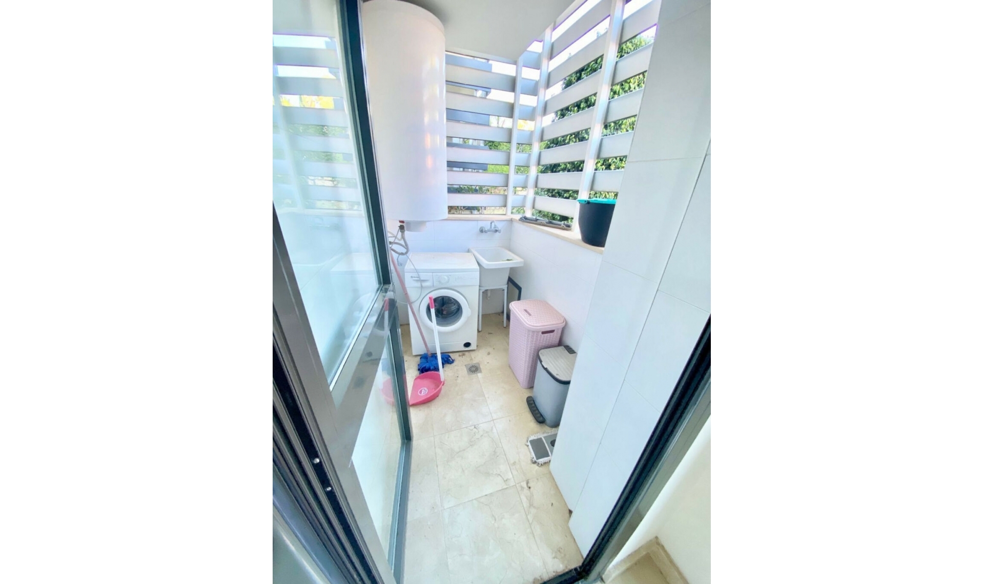 Resale - Apartment -
Los Flamingos