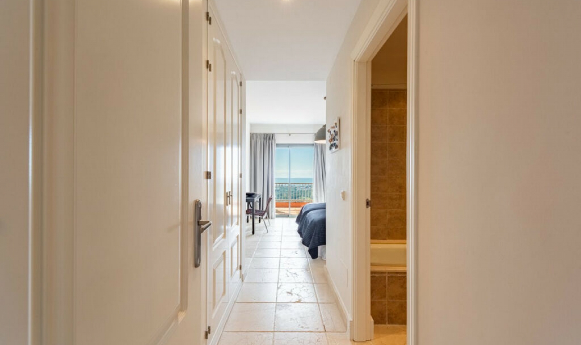 Resale - Apartment -
Los Flamingos