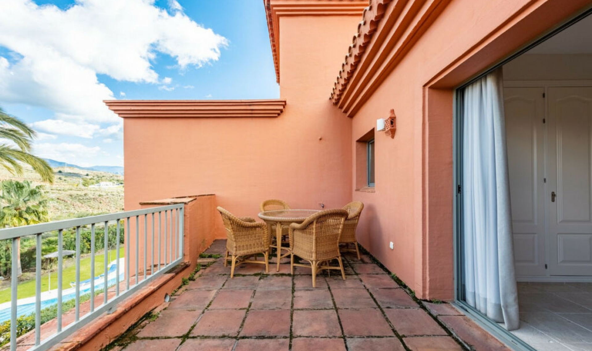 Resale - Apartment -
Los Flamingos