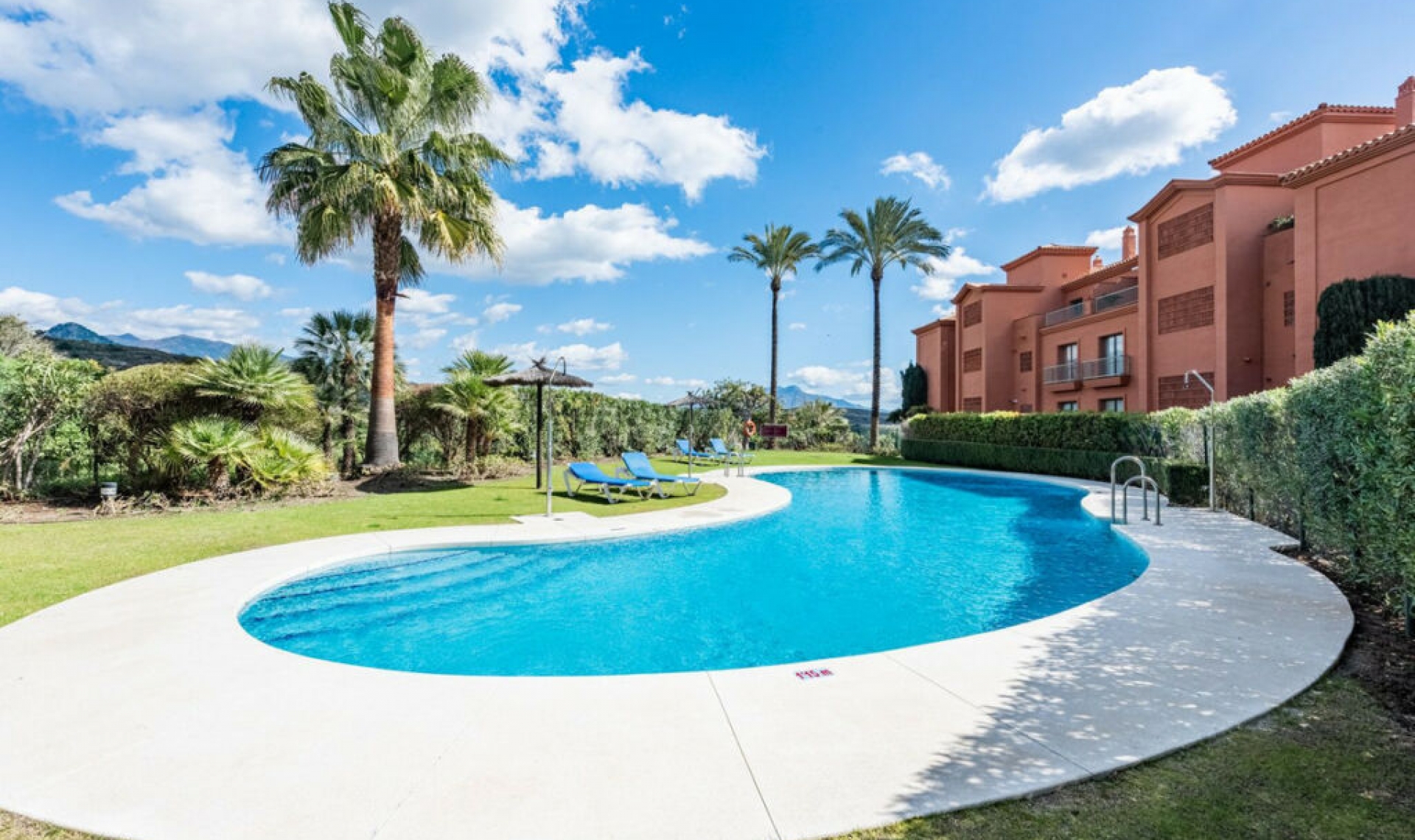 Resale - Apartment -
Los Flamingos