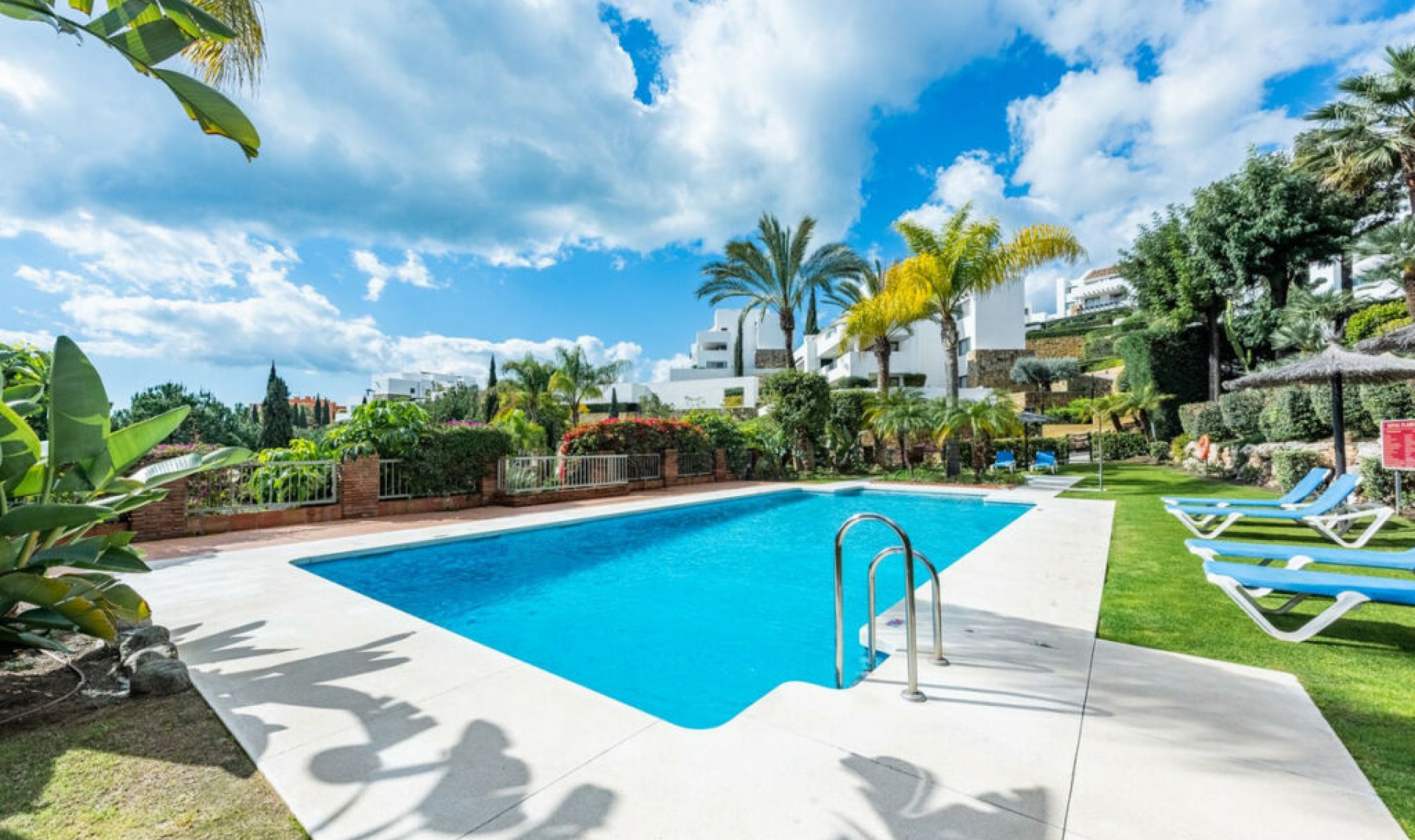 Resale - Apartment -
Los Flamingos