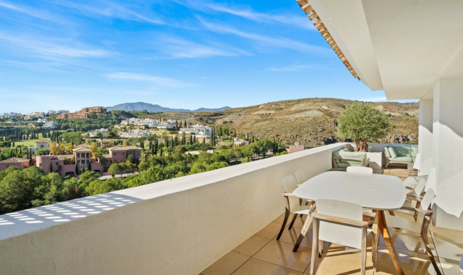 Resale - Apartment -
Los Flamingos