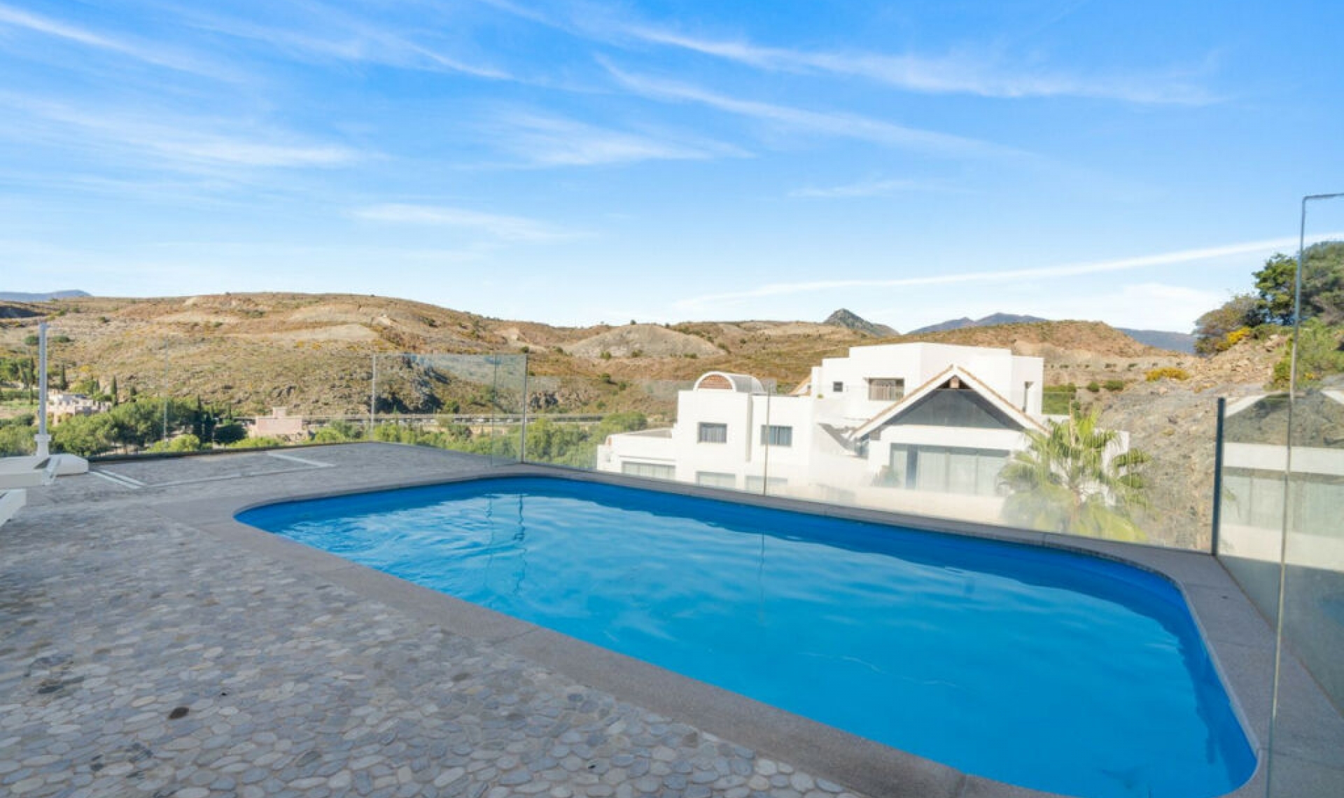 Resale - Apartment -
Los Flamingos