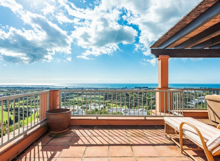 Resale - Apartment -
Los Flamingos