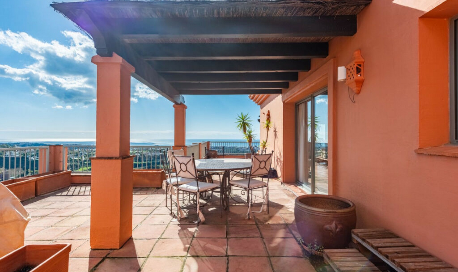 Resale - Apartment -
Los Flamingos