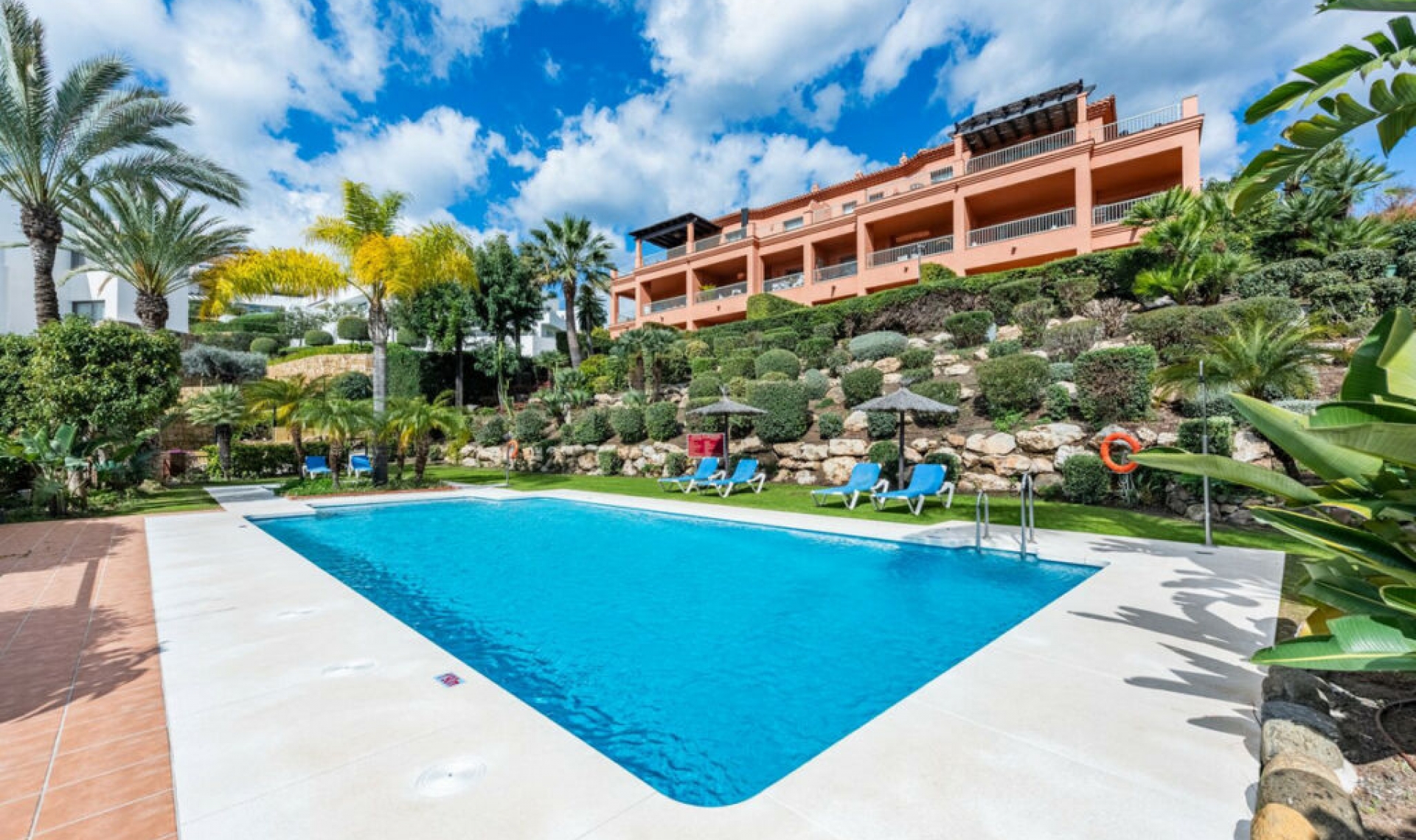 Resale - Apartment -
Los Flamingos