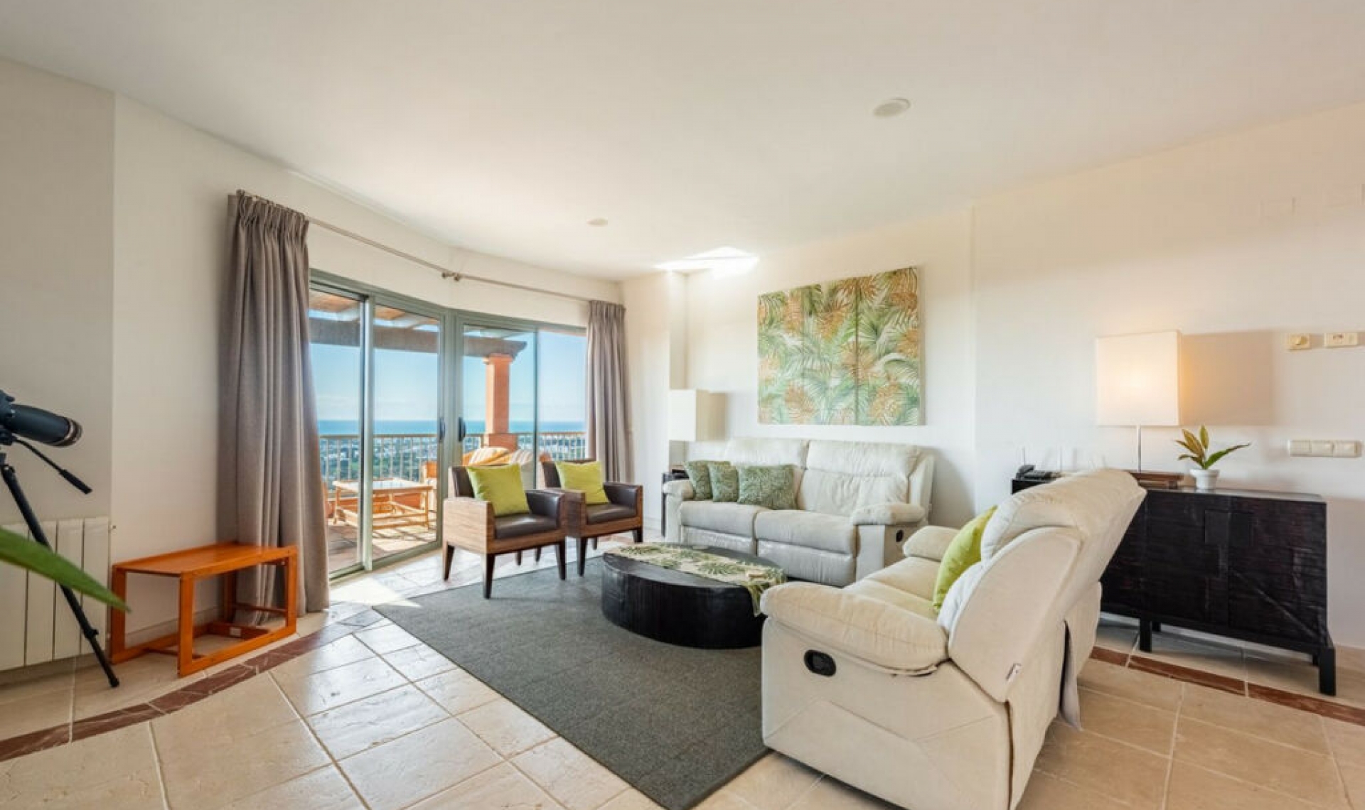 Resale - Apartment -
Los Flamingos