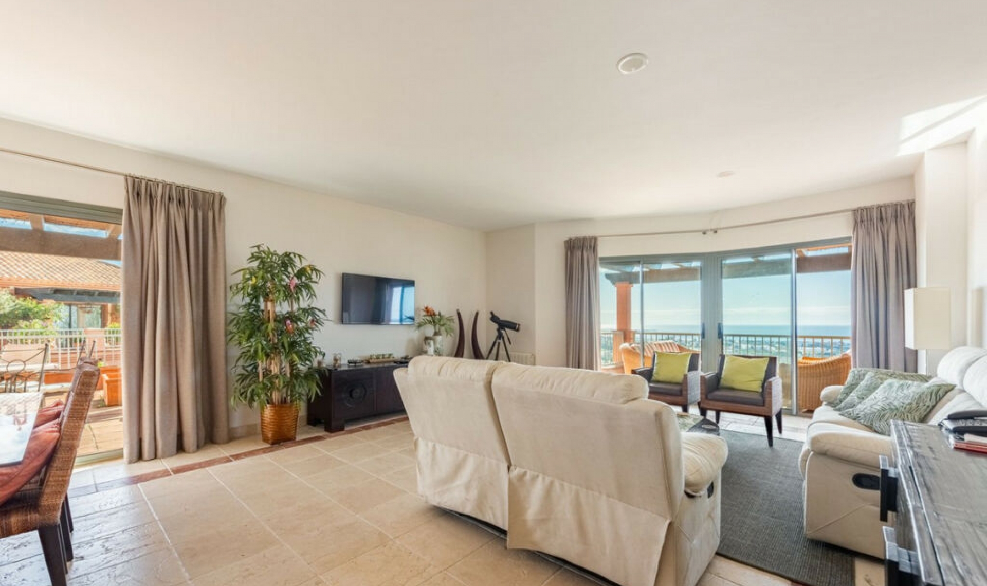 Resale - Apartment -
Los Flamingos