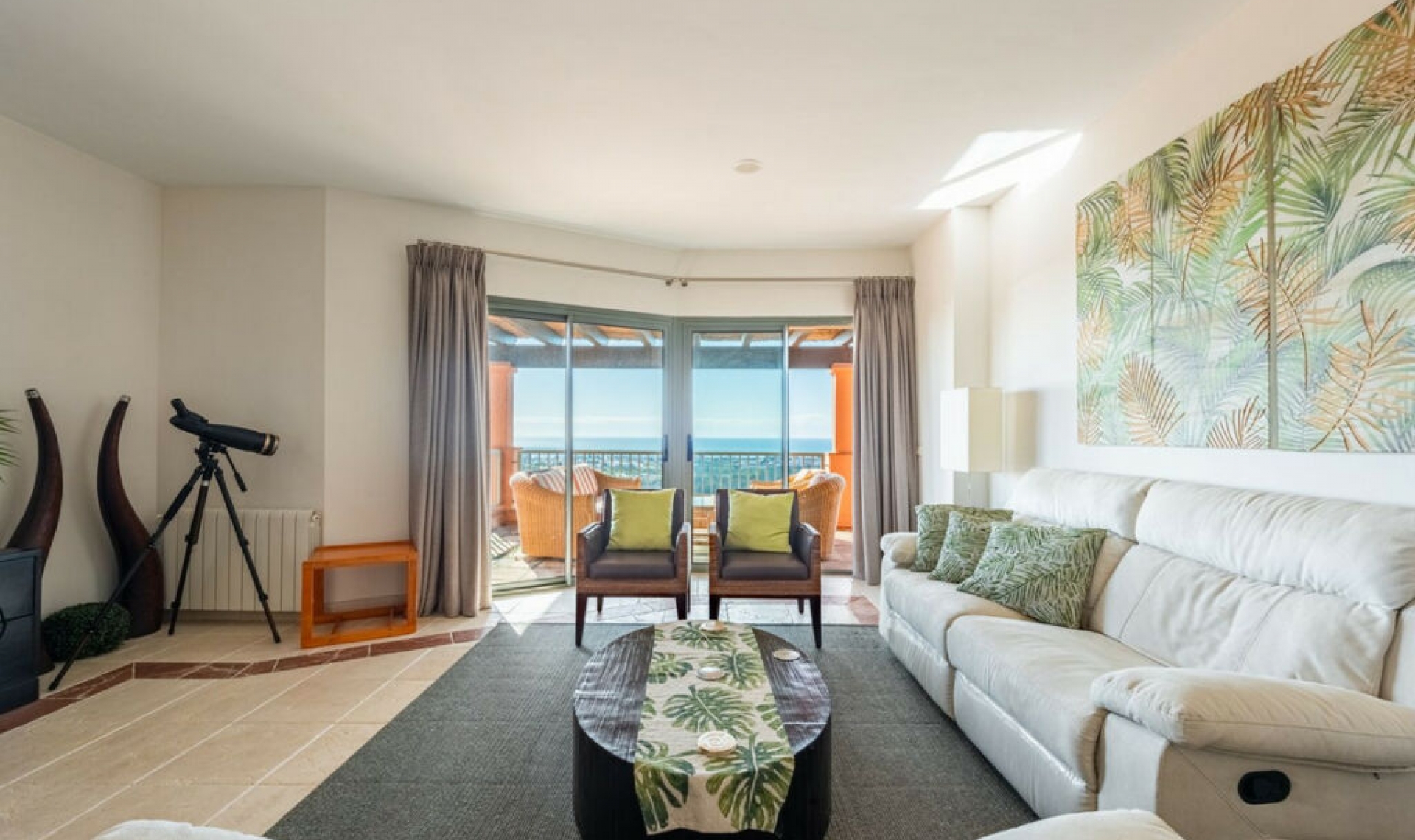 Resale - Apartment -
Los Flamingos