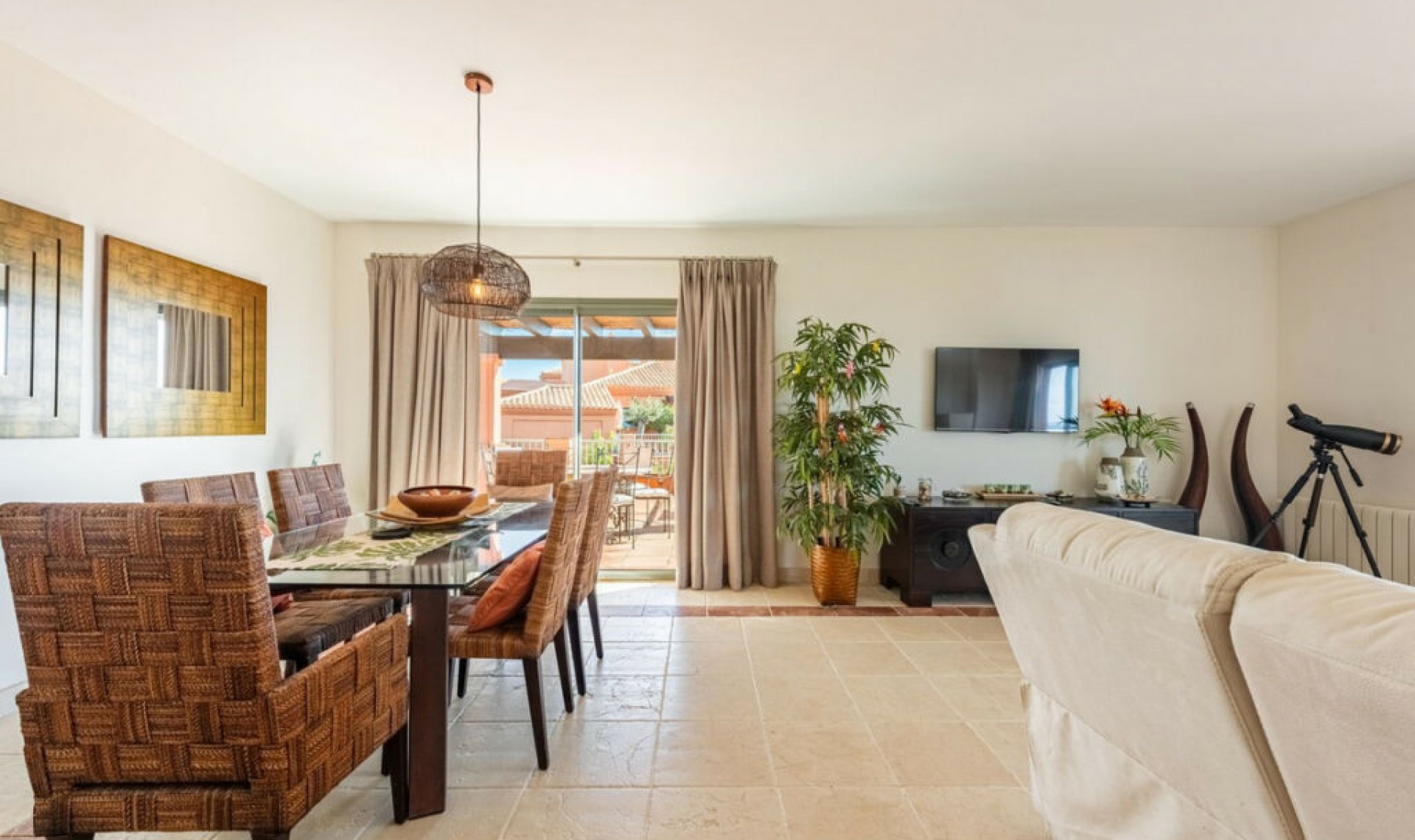 Resale - Apartment -
Los Flamingos