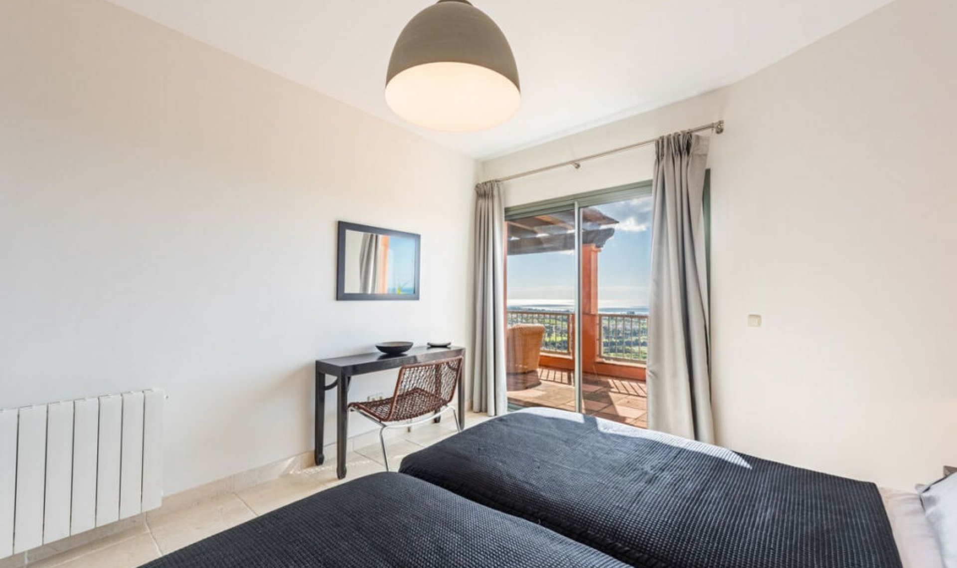 Resale - Apartment -
Los Flamingos