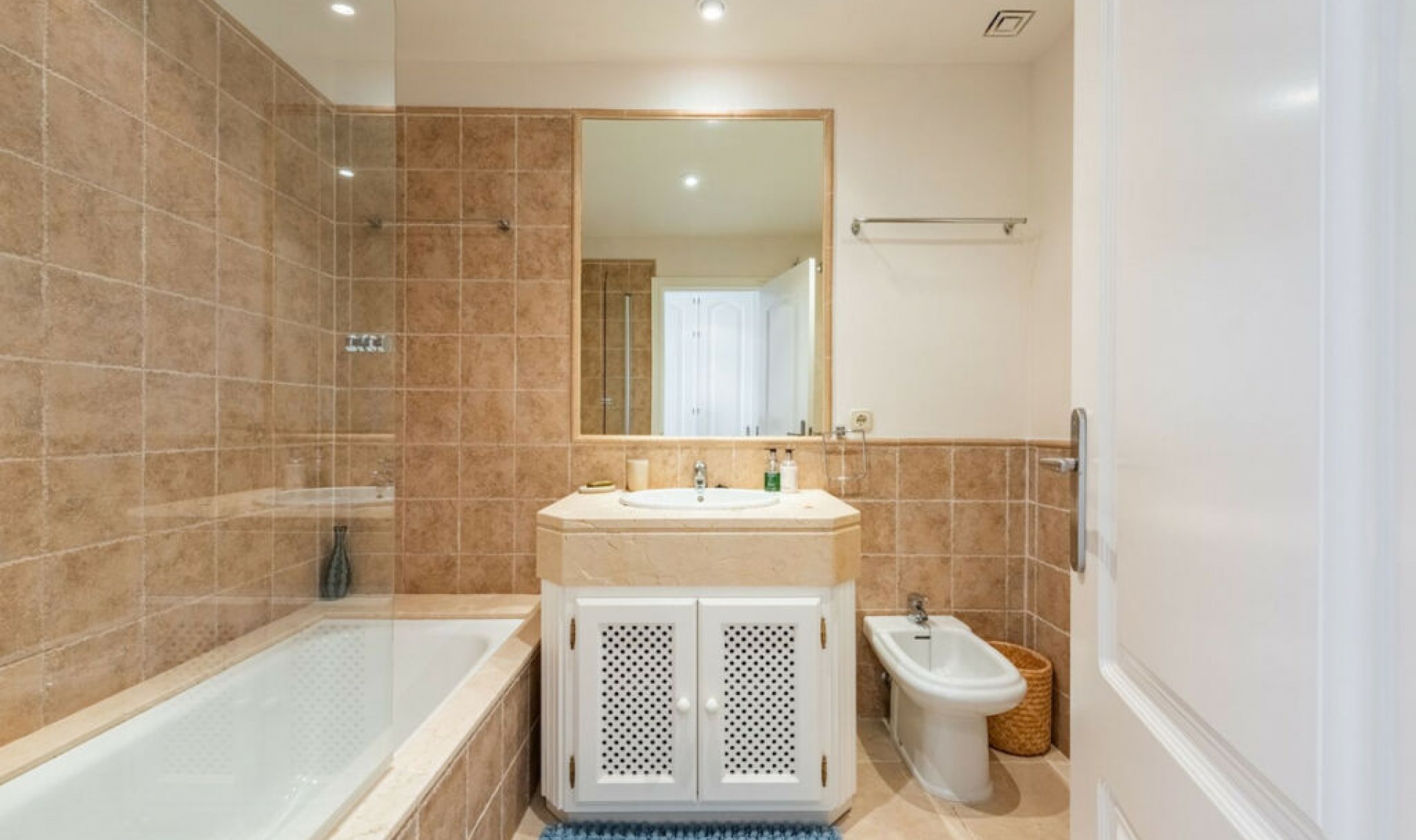 Resale - Apartment -
Los Flamingos