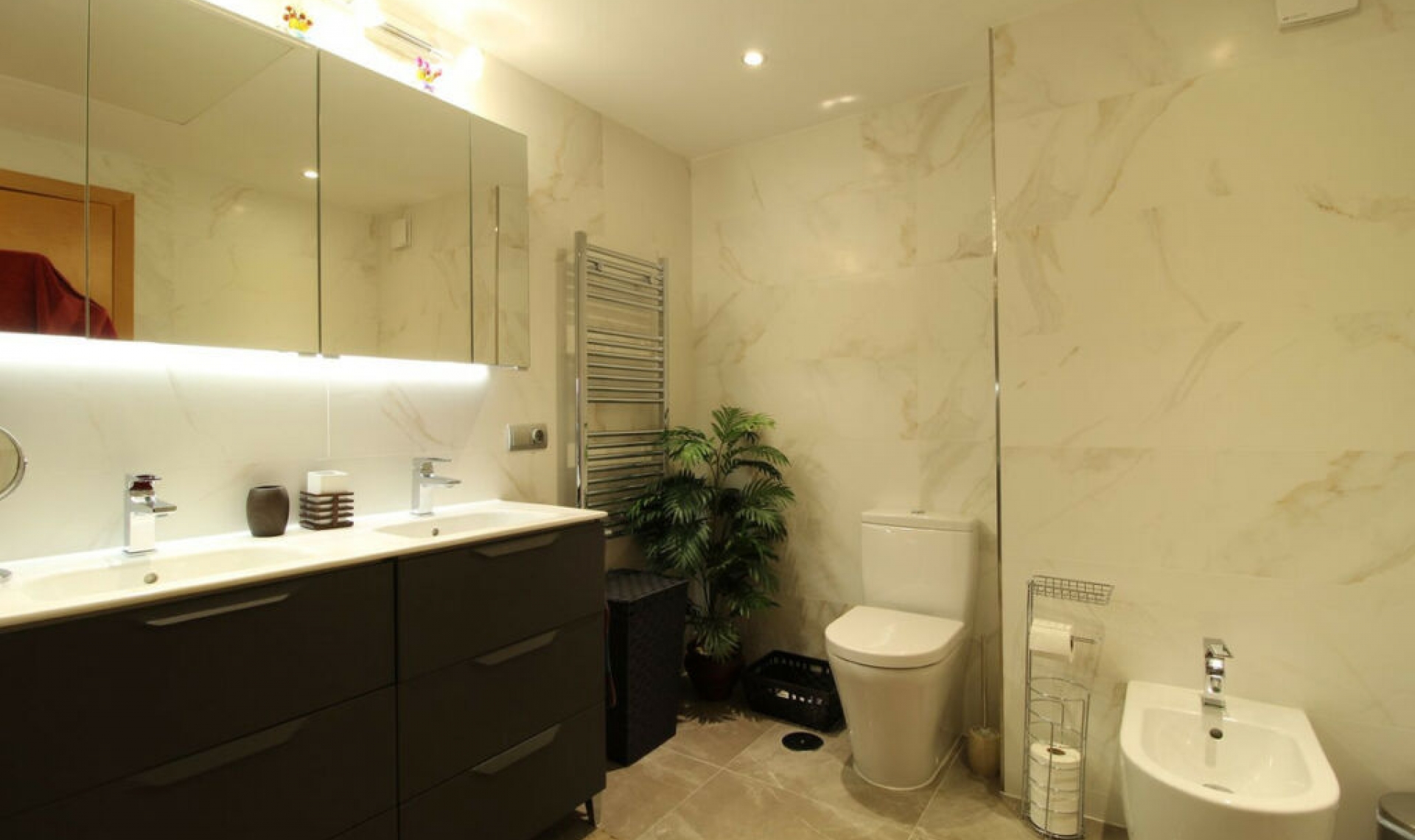 Resale - Apartment -
Los Flamingos