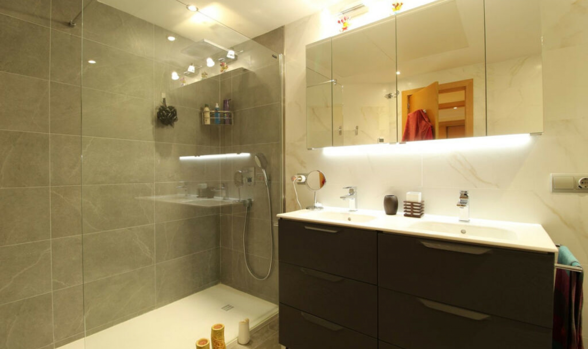 Resale - Apartment -
Los Flamingos