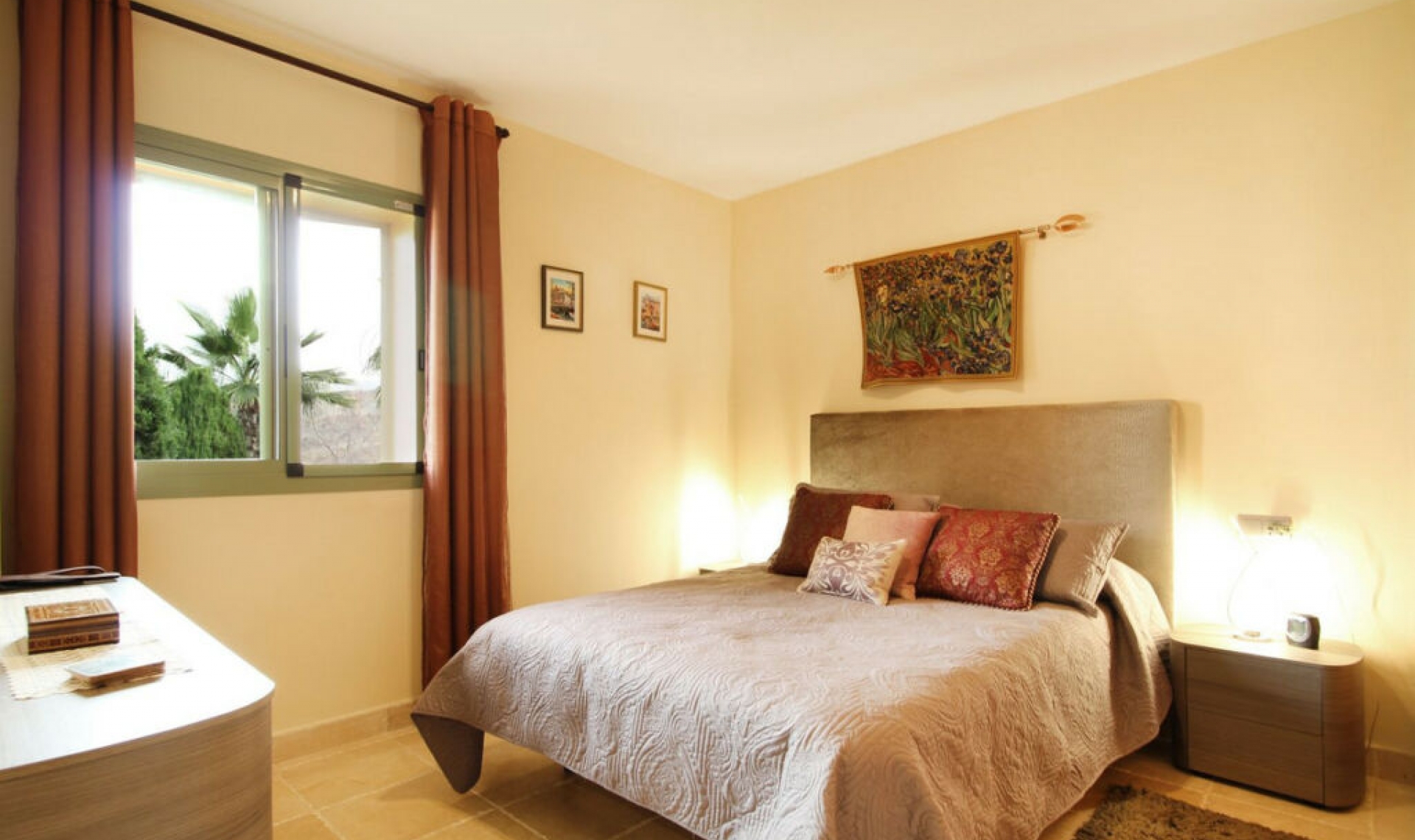 Resale - Apartment -
Los Flamingos