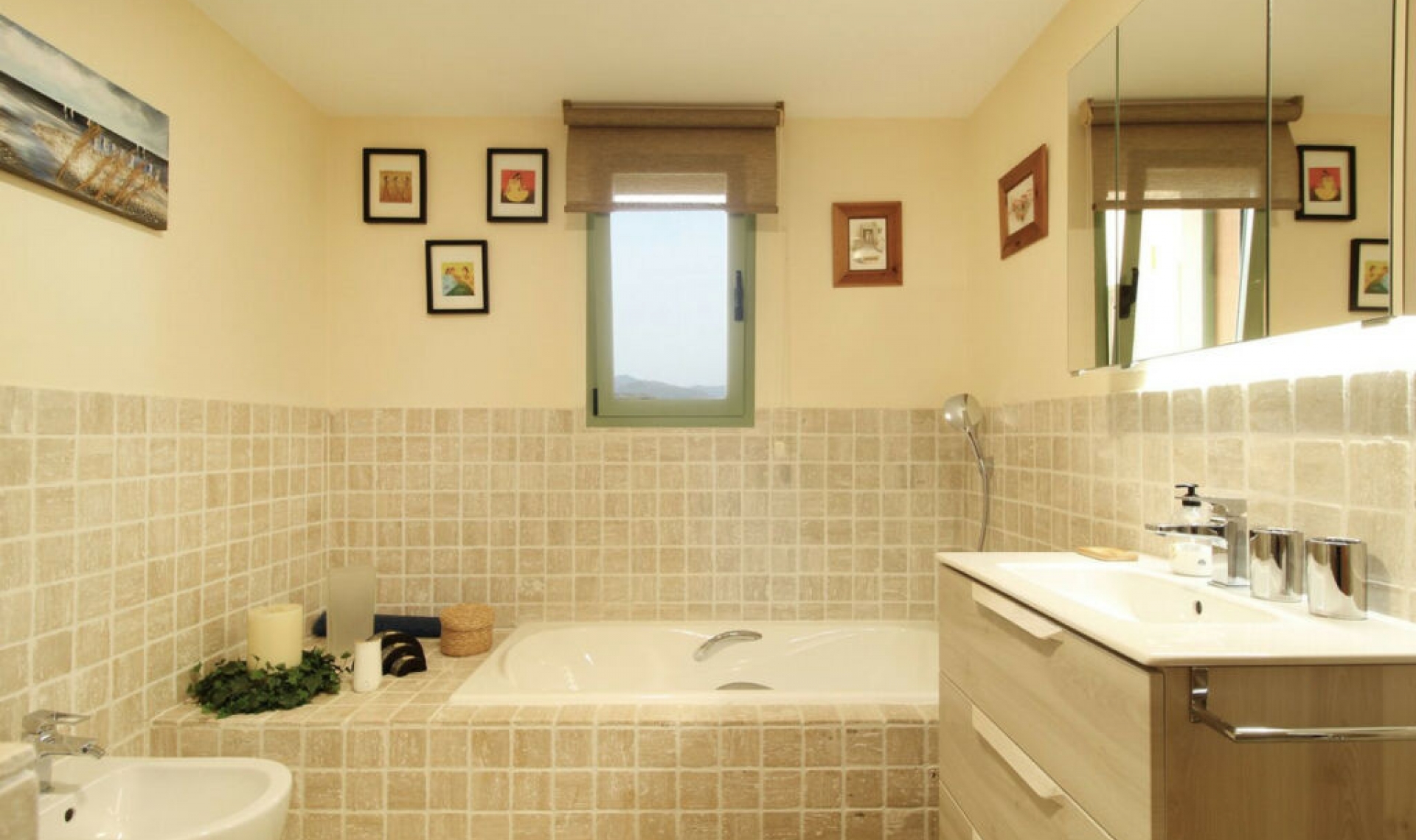 Resale - Apartment -
Los Flamingos