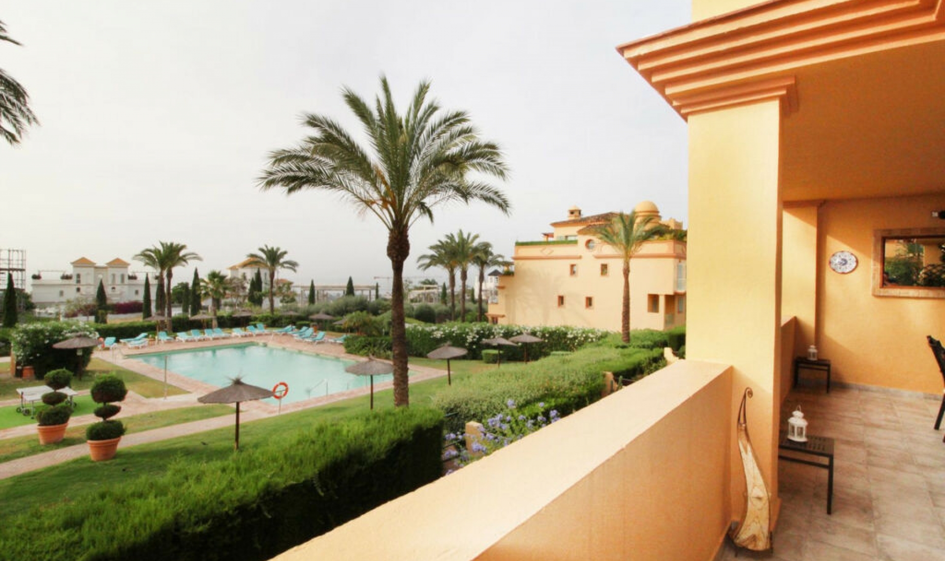 Resale - Apartment -
Los Flamingos