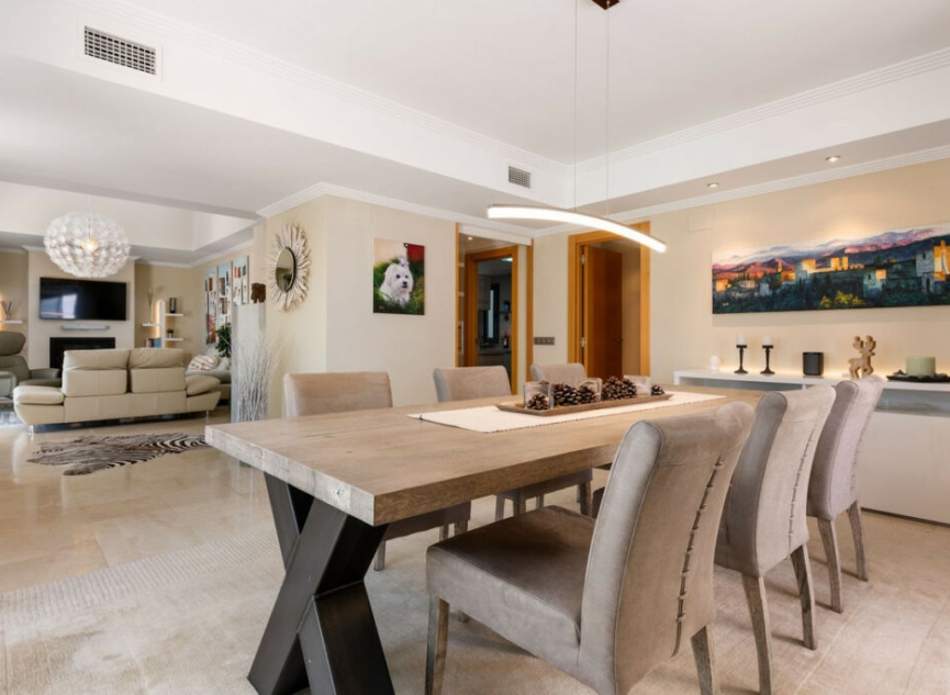 Resale - Apartment -
Los Flamingos