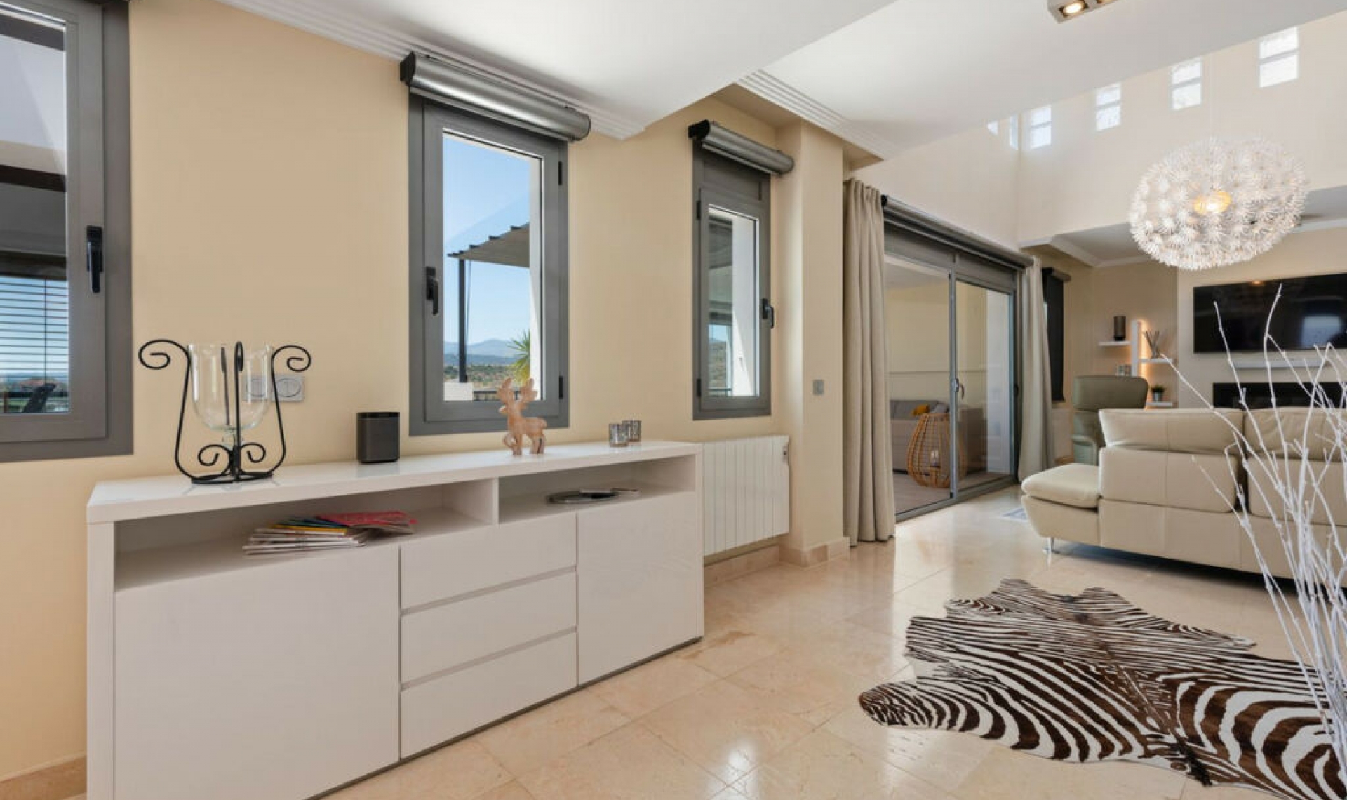 Resale - Apartment -
Los Flamingos