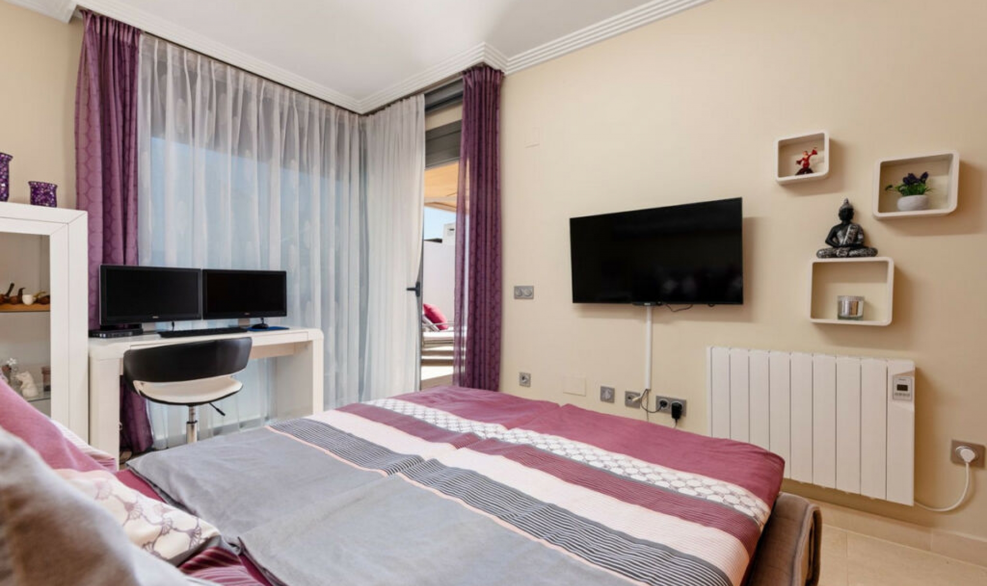 Resale - Apartment -
Los Flamingos